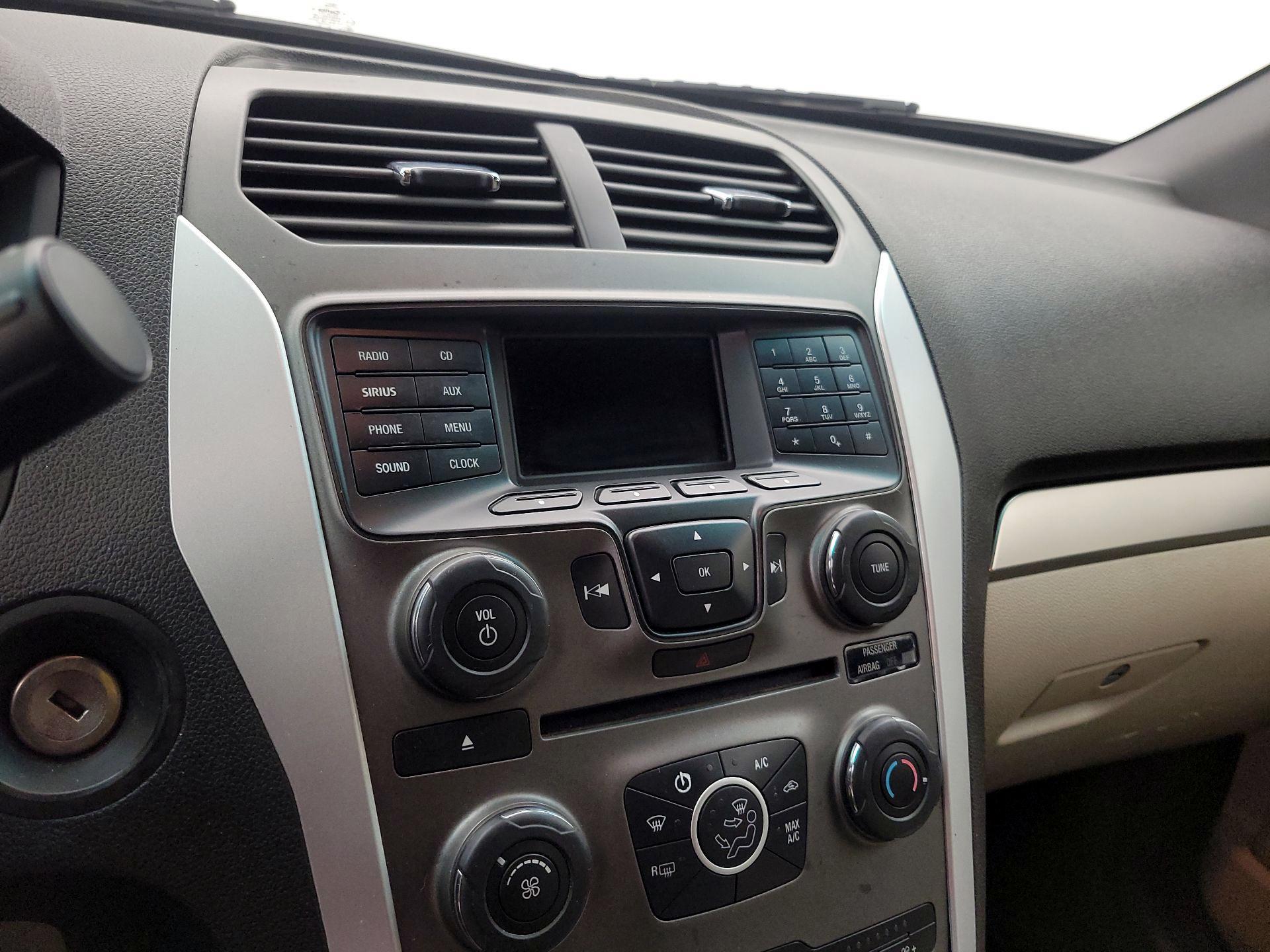 Thumbnail: 2015 Ford Explorer - 14
