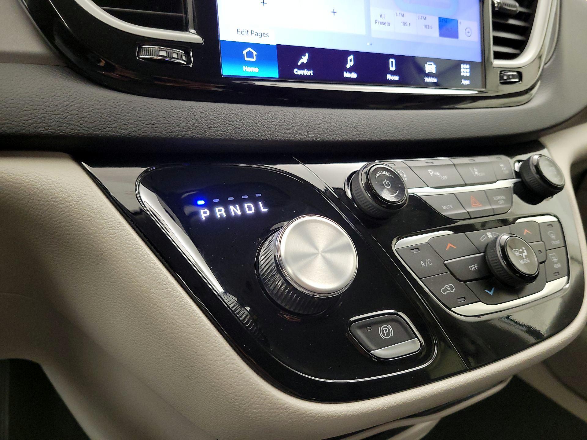 Thumbnail: 2024 Chrysler Pacifica - 17