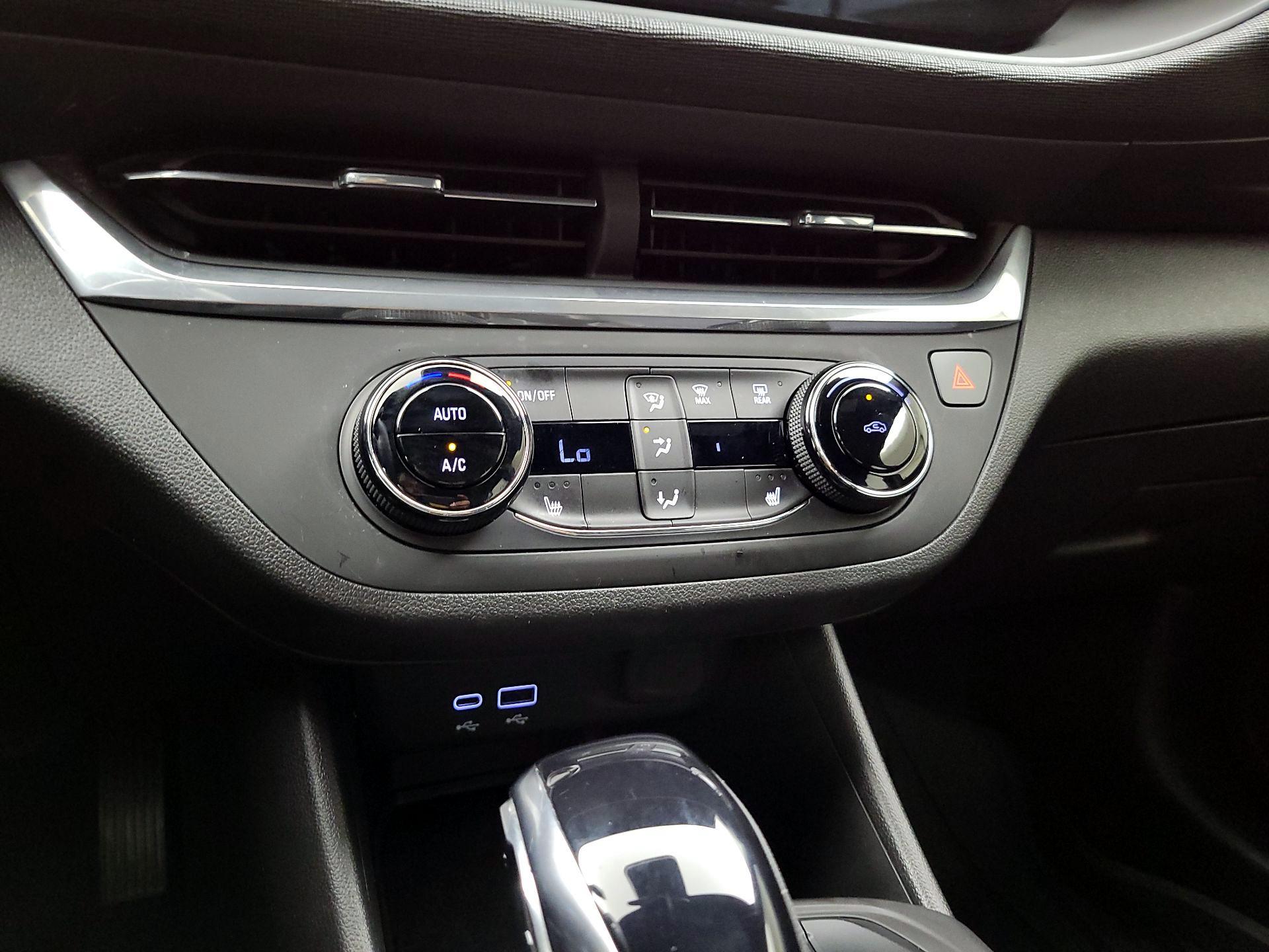 Thumbnail: 2021 Buick Encore GX - 16