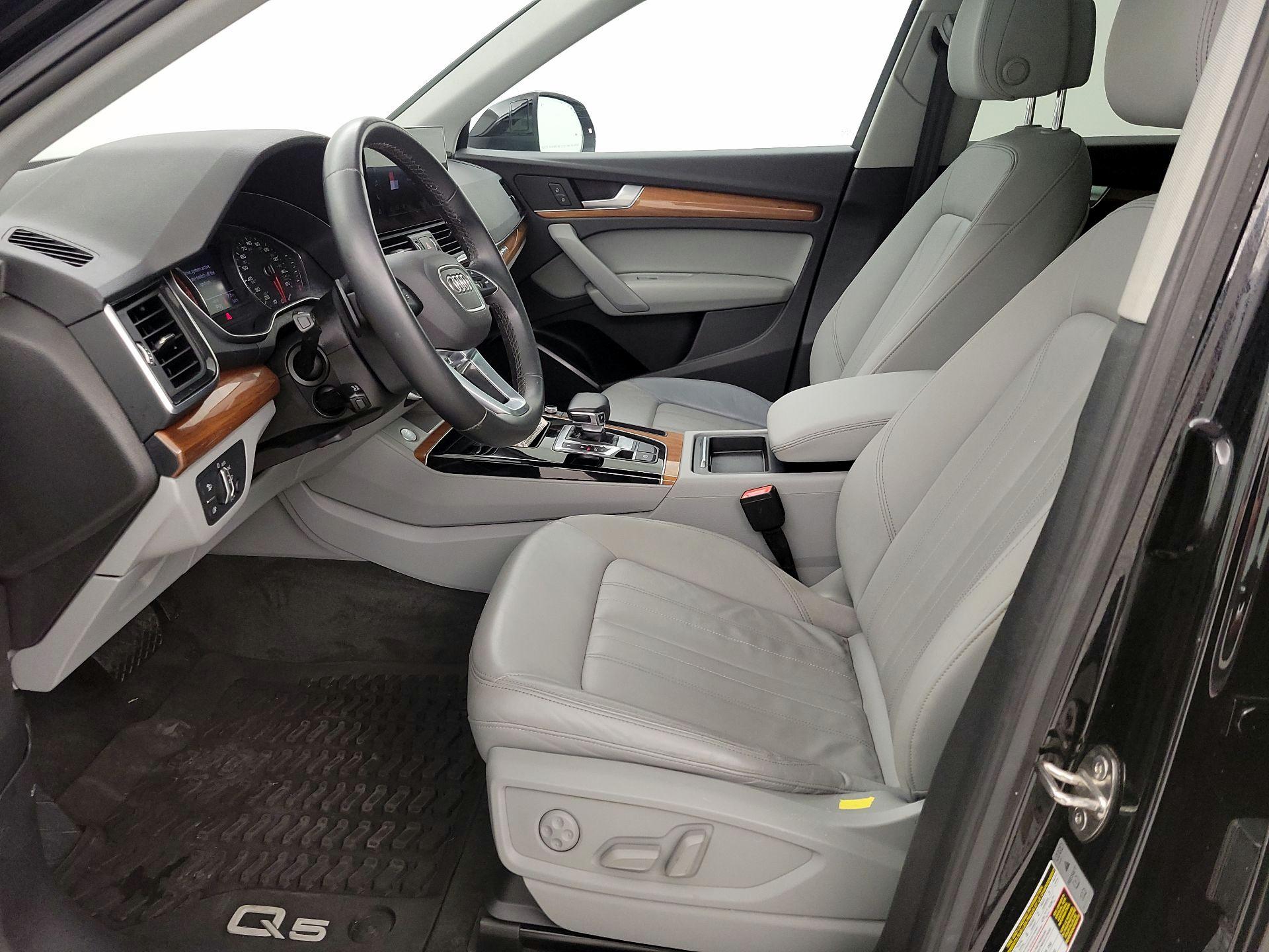 Thumbnail: 2021 Audi Q5 - 11