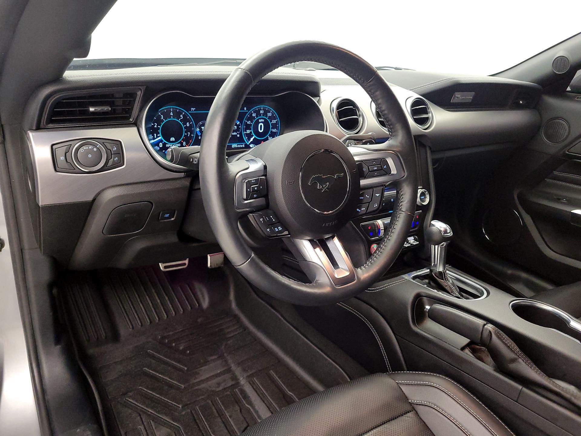 Thumbnail: 2022 Ford Mustang - 9