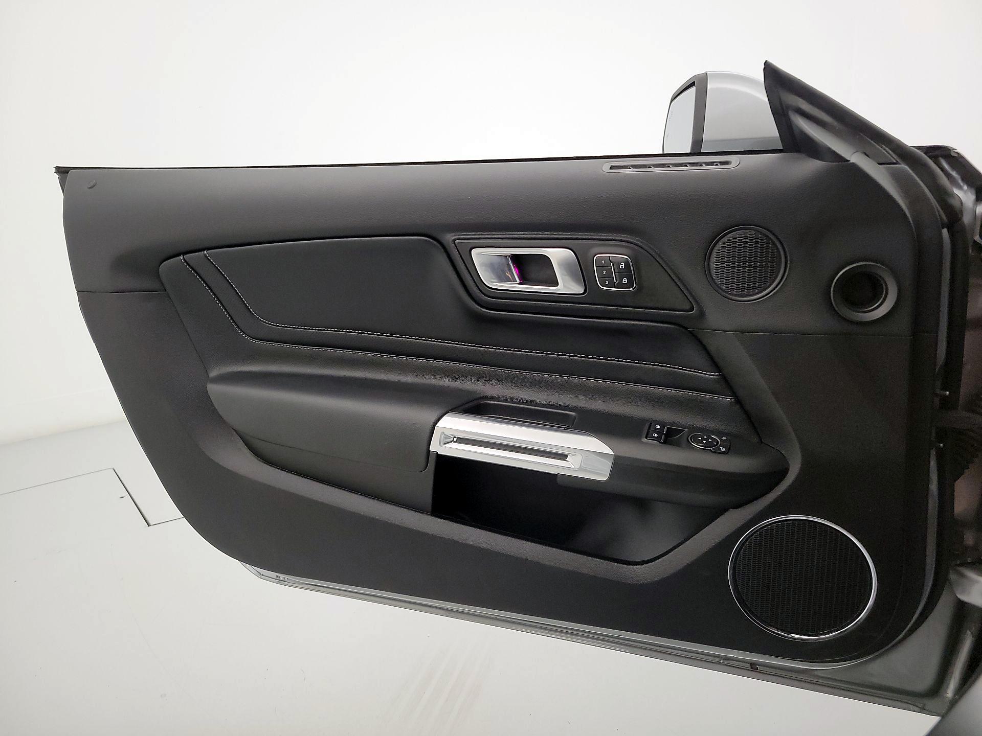 Thumbnail: 2022 Ford Mustang - 12