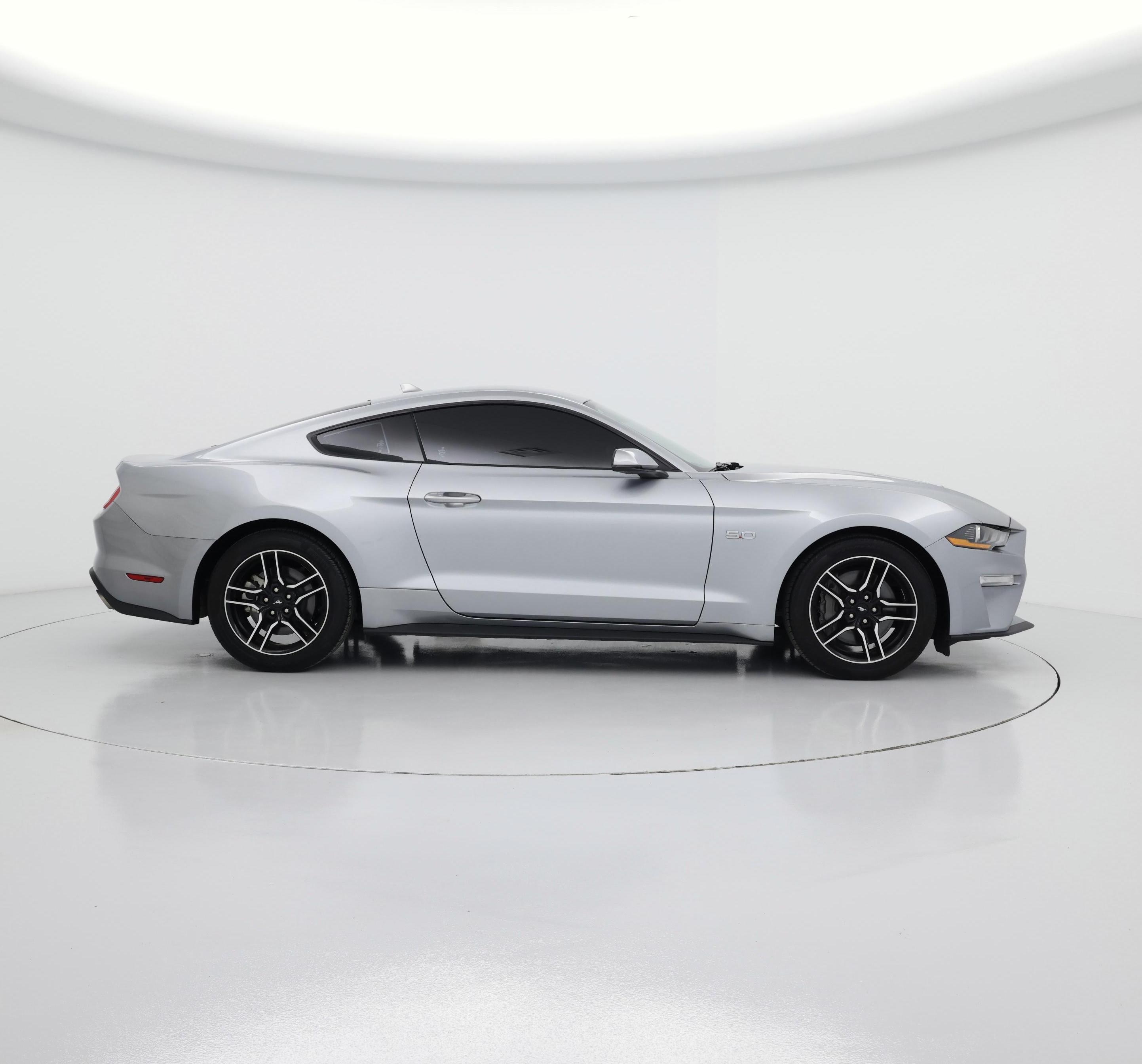 Thumbnail: 2022 Ford Mustang - 7