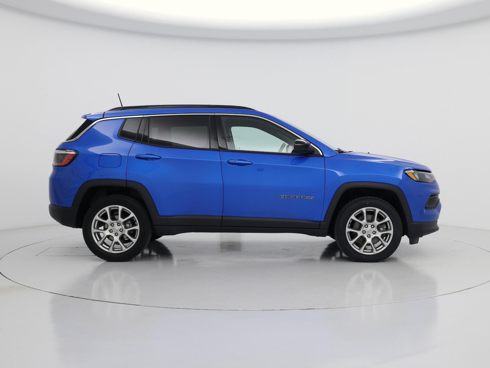 2023 Jeep Compass Latitude Lux - Photo 8