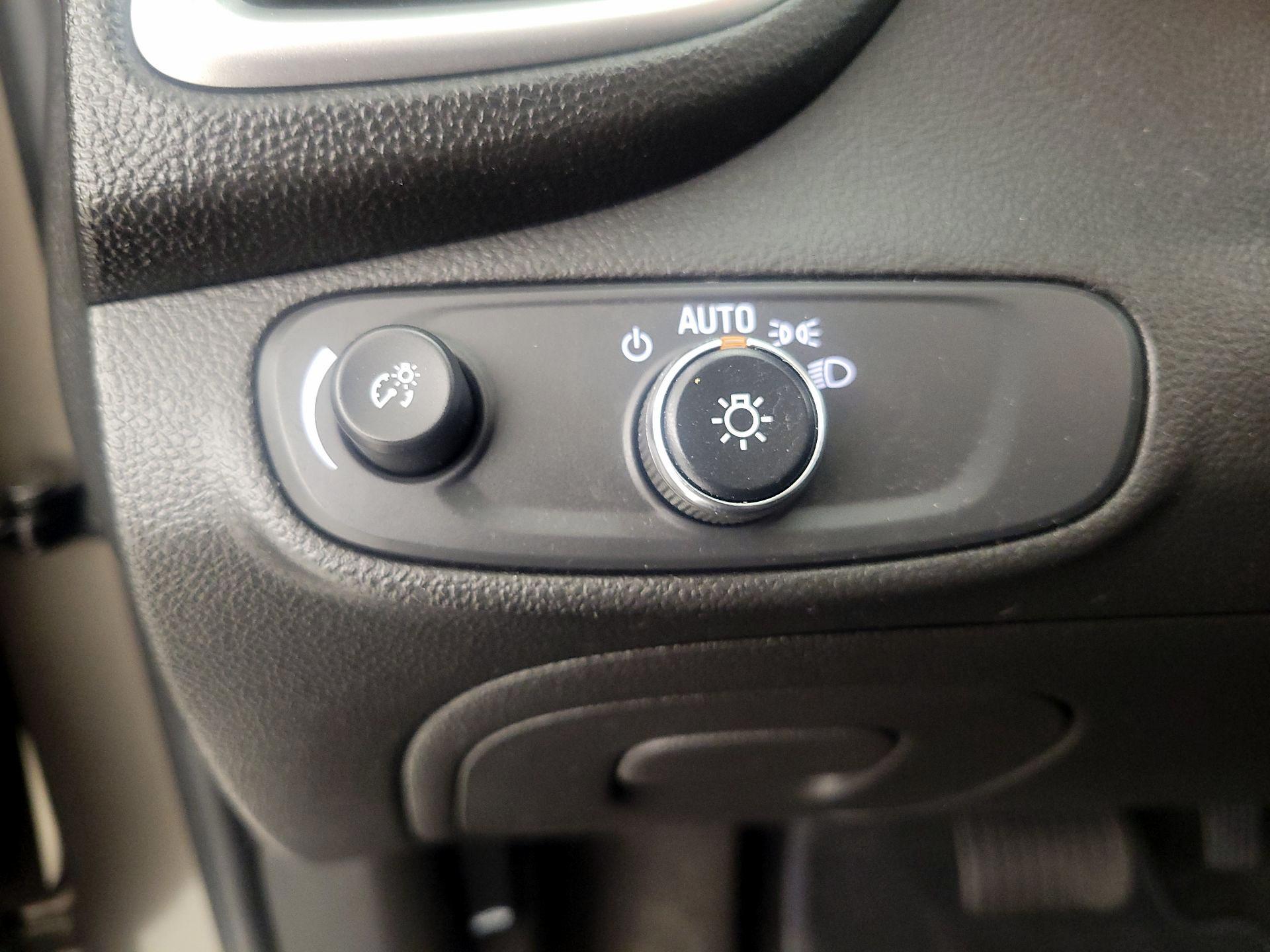 Thumbnail: 2021 Chevrolet Trax - 13