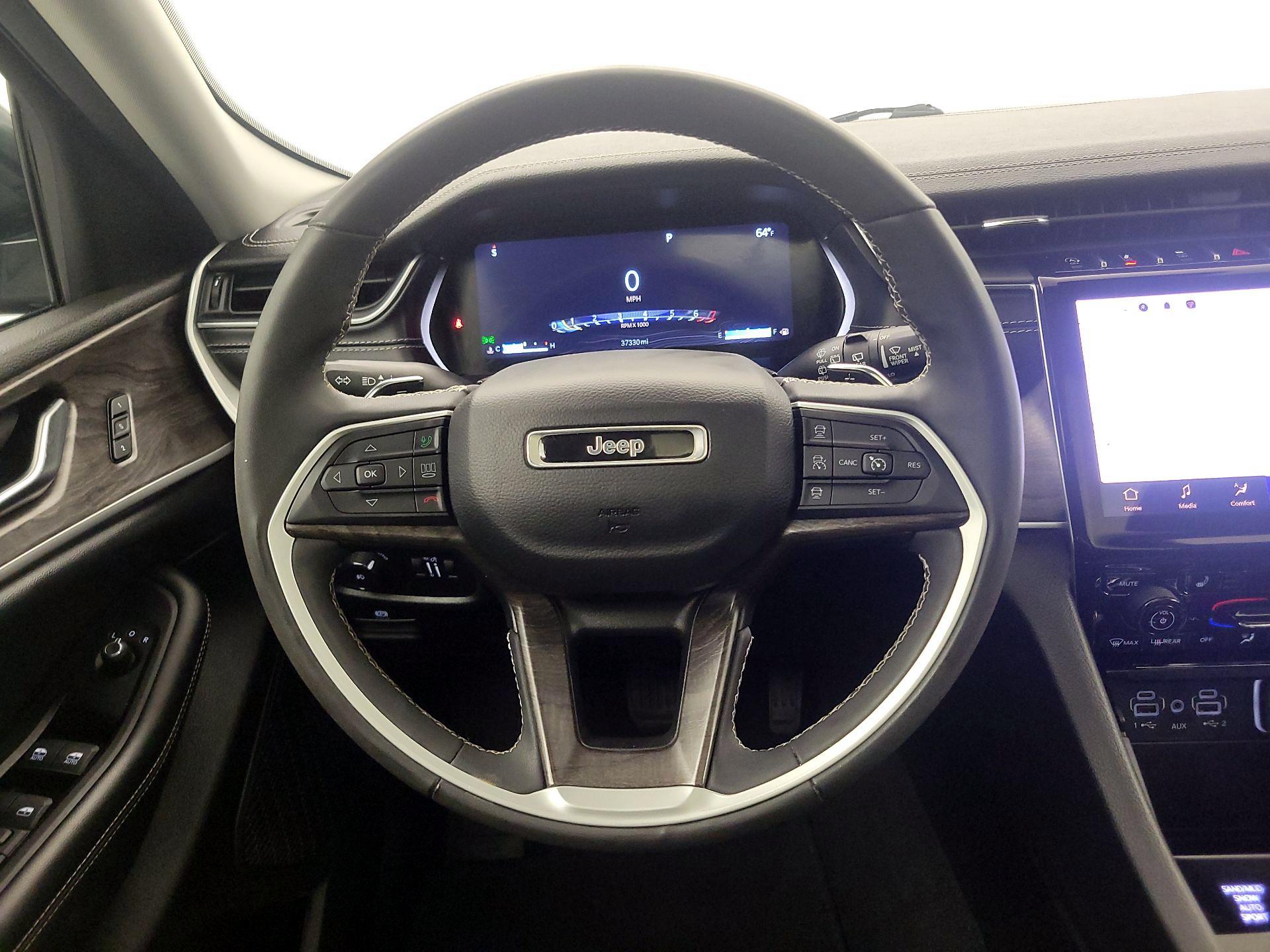 Thumbnail: 2023 Jeep Grand Cherokee L - 10