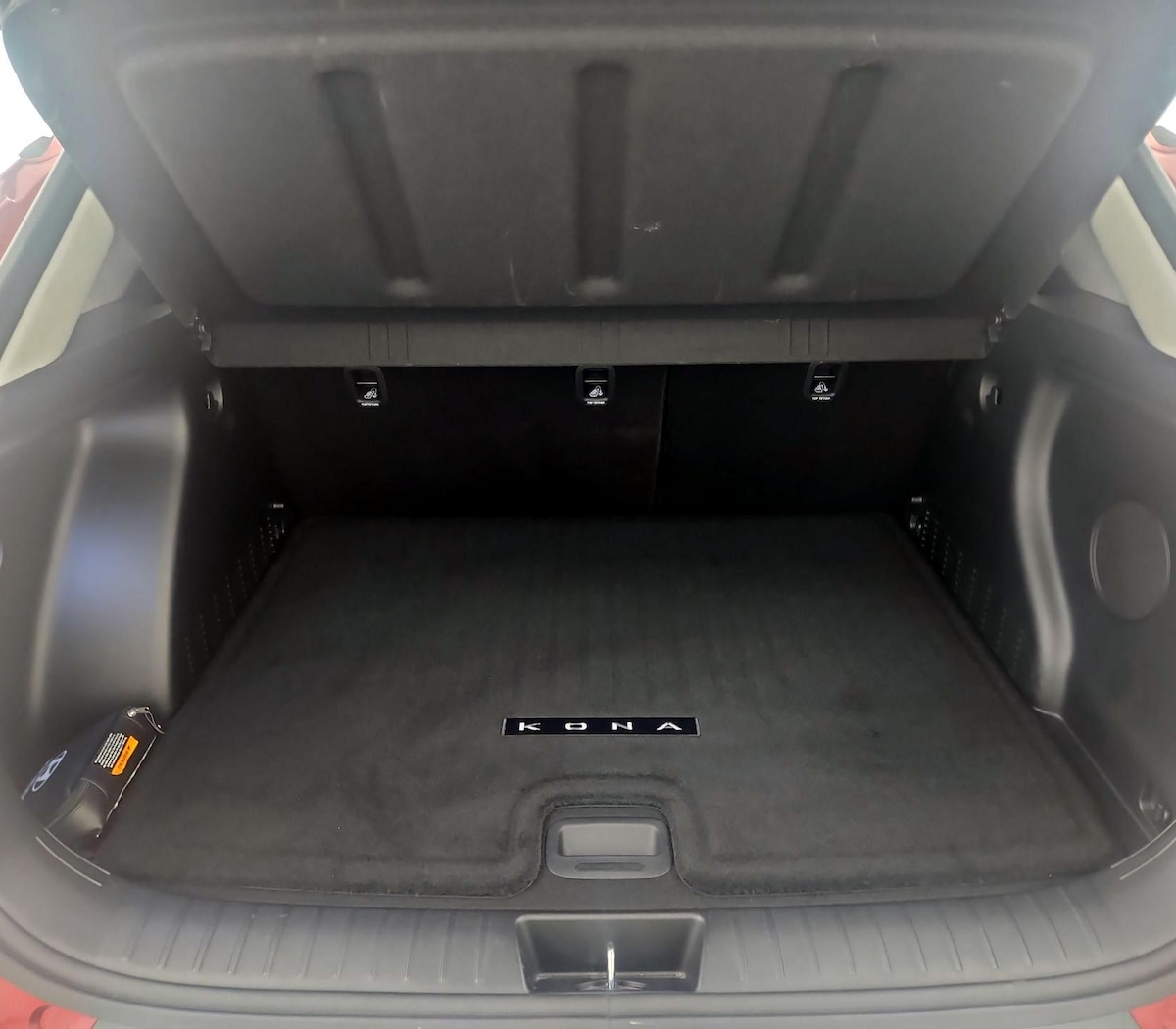 Trunk/Cargo (Seats Up)