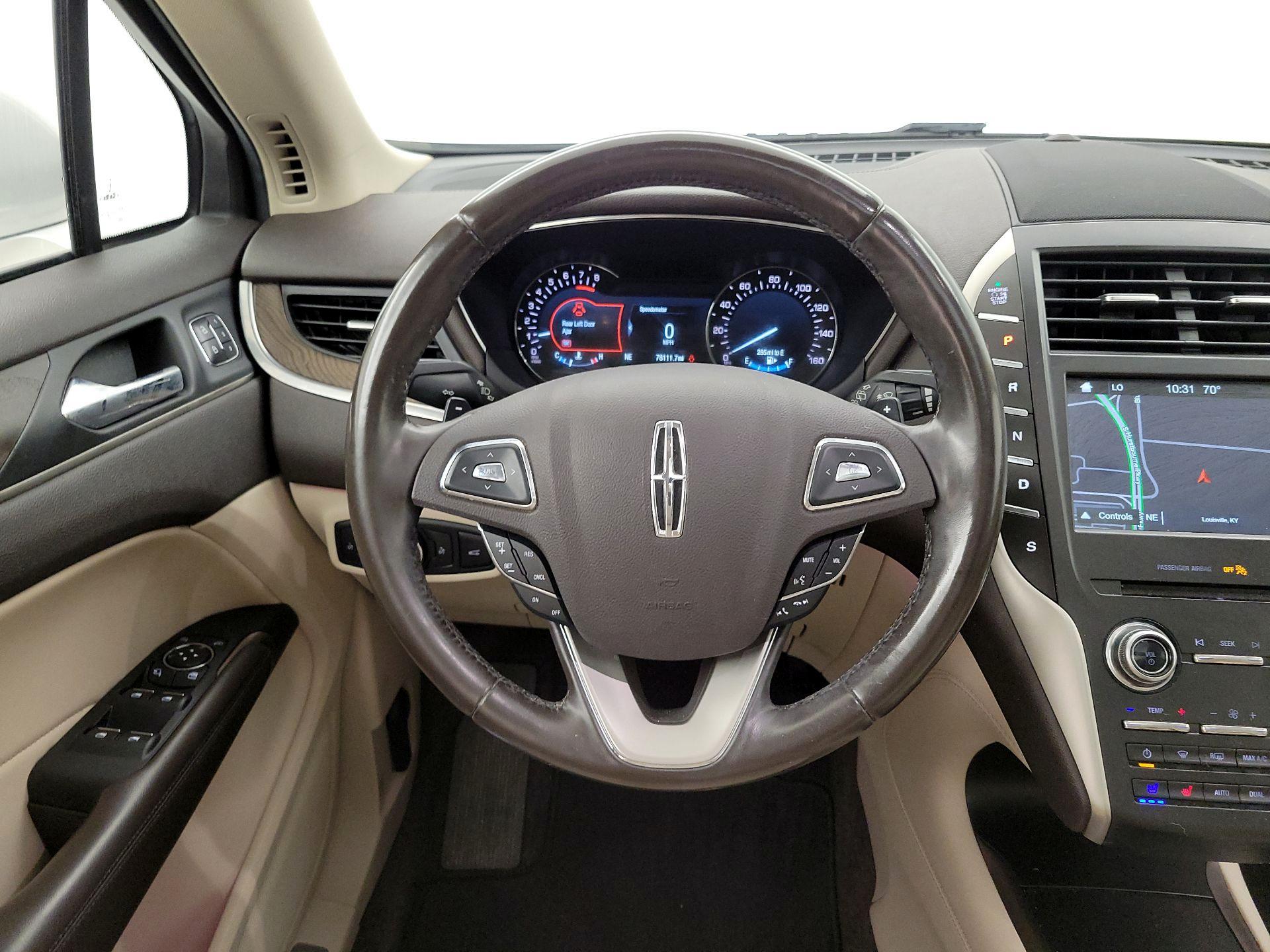 Thumbnail: 2018 Lincoln MKC - 10