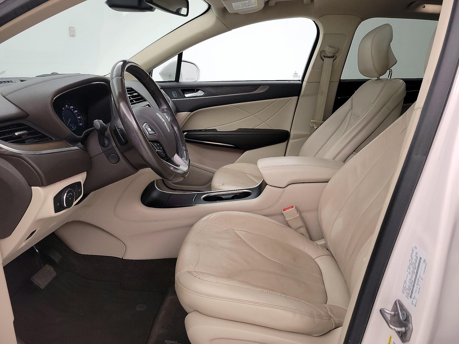 Thumbnail: 2018 Lincoln MKC - 11
