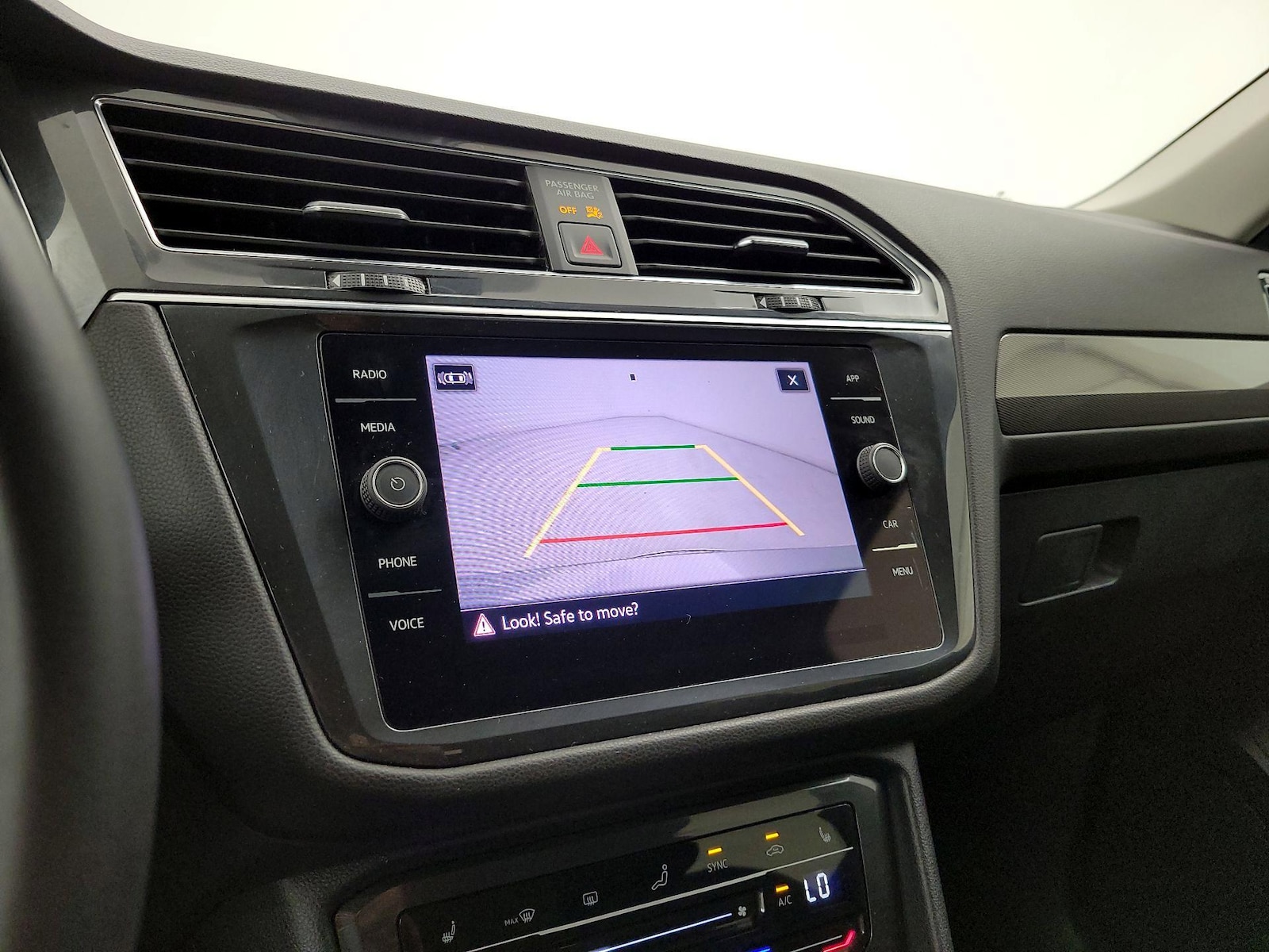 2023 Volkswagen Tiguan SE - Photo 15