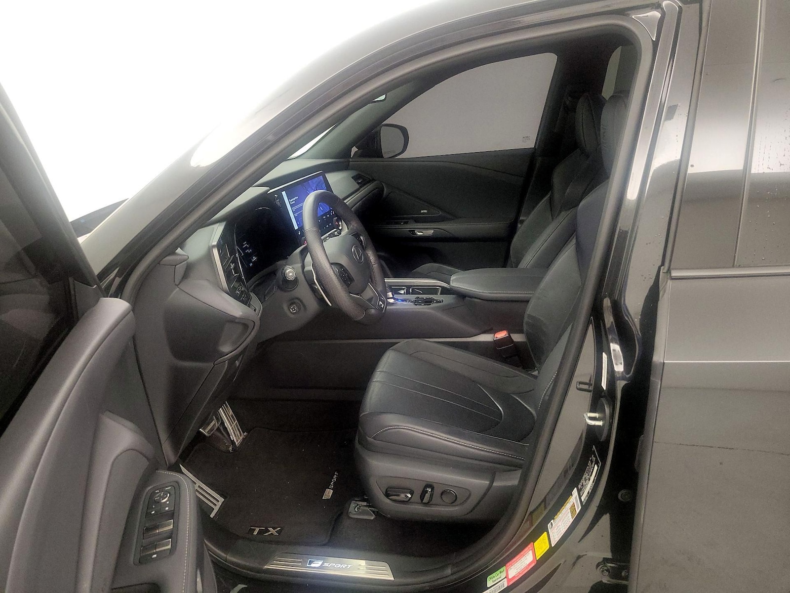 2024 Lexus TX Hybrid 500h - Photo 12