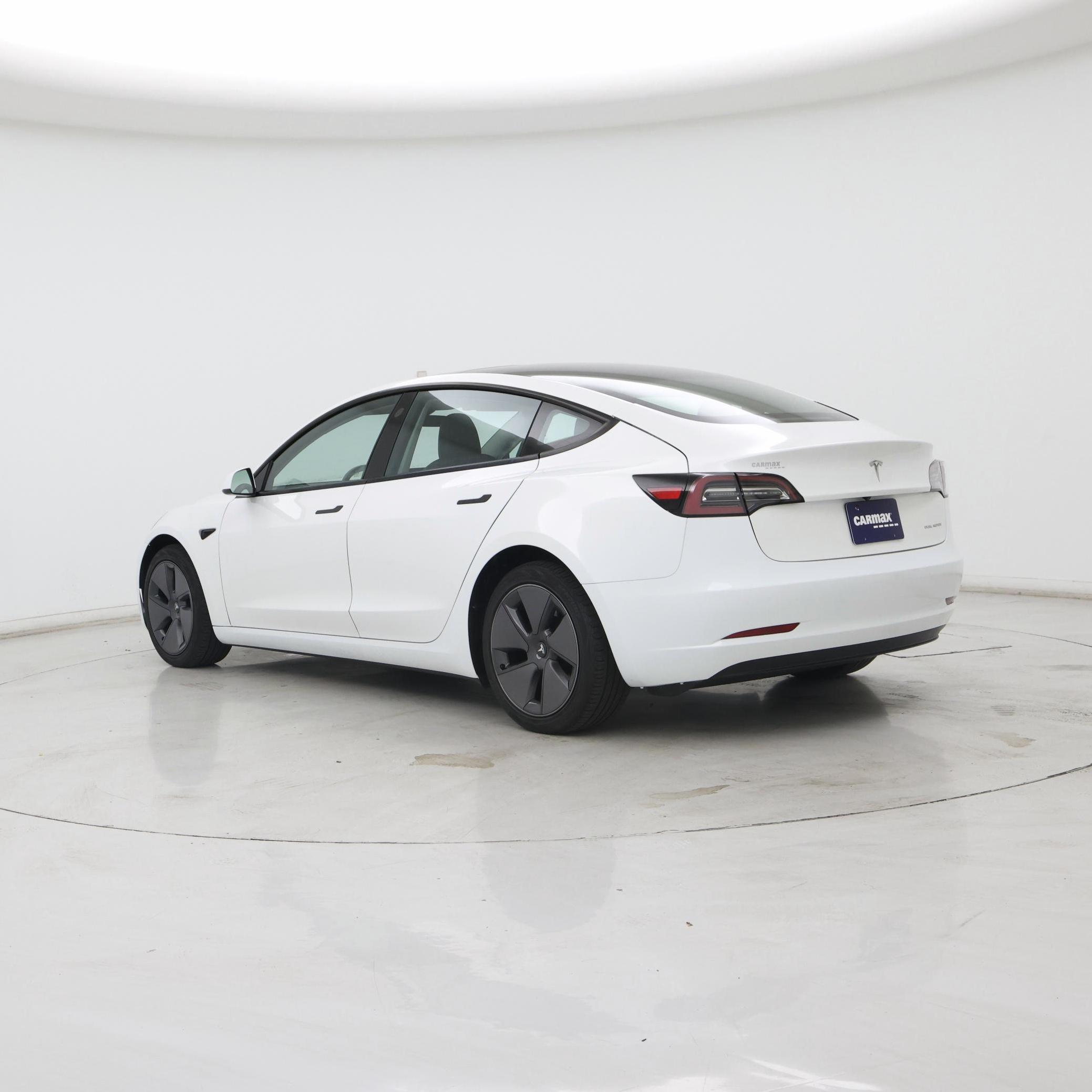 Thumbnail: 2023 Tesla Model 3 - 2