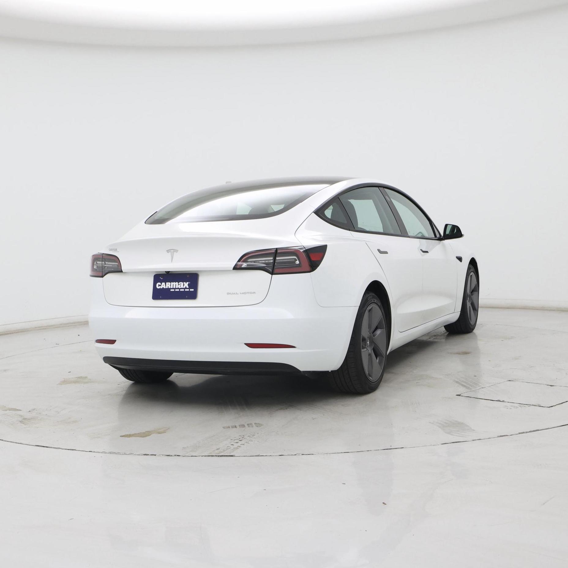 Thumbnail: 2023 Tesla Model 3 - 8