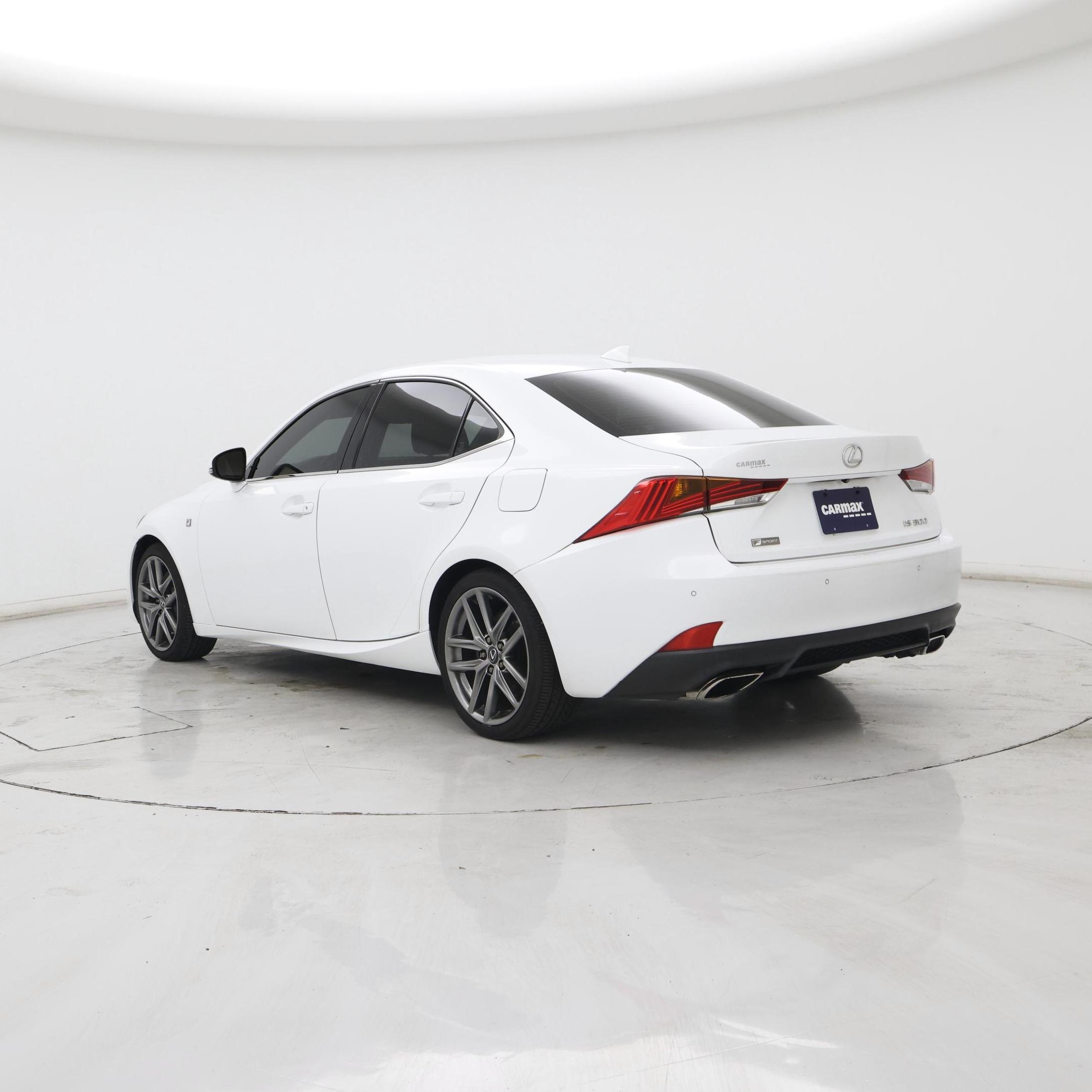 Thumbnail: 2019 Lexus IS - 2