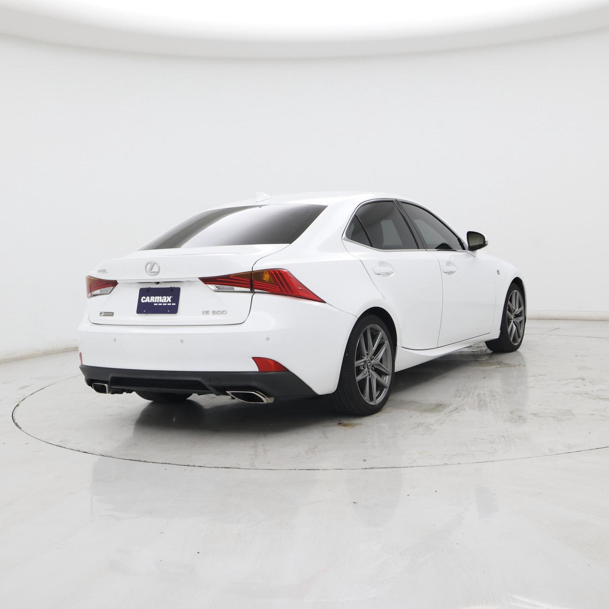 Thumbnail: 2019 Lexus IS - 8