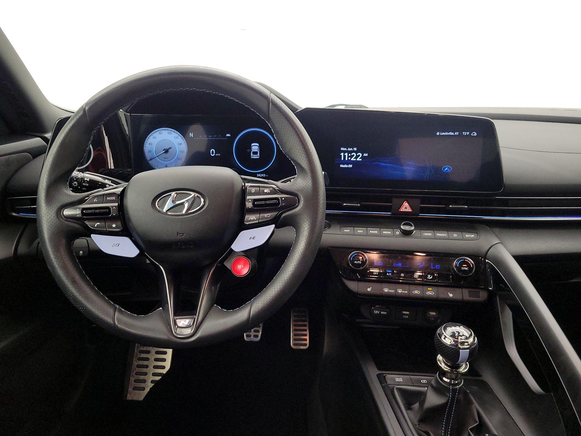 Thumbnail: 2023 Hyundai Elantra - 9