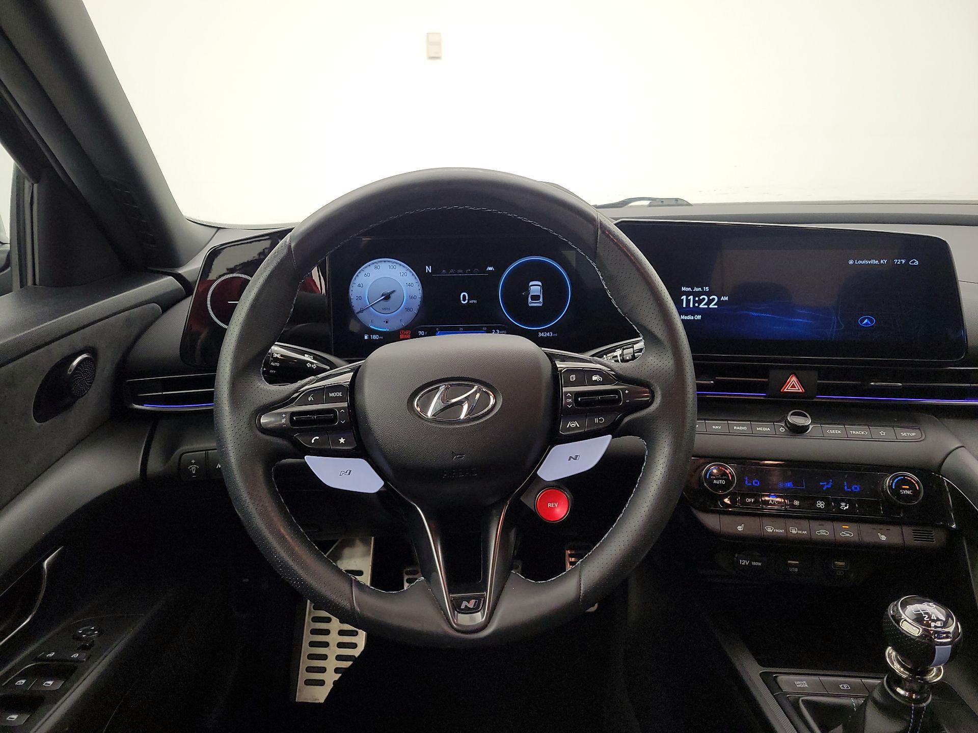 Thumbnail: 2023 Hyundai Elantra - 10
