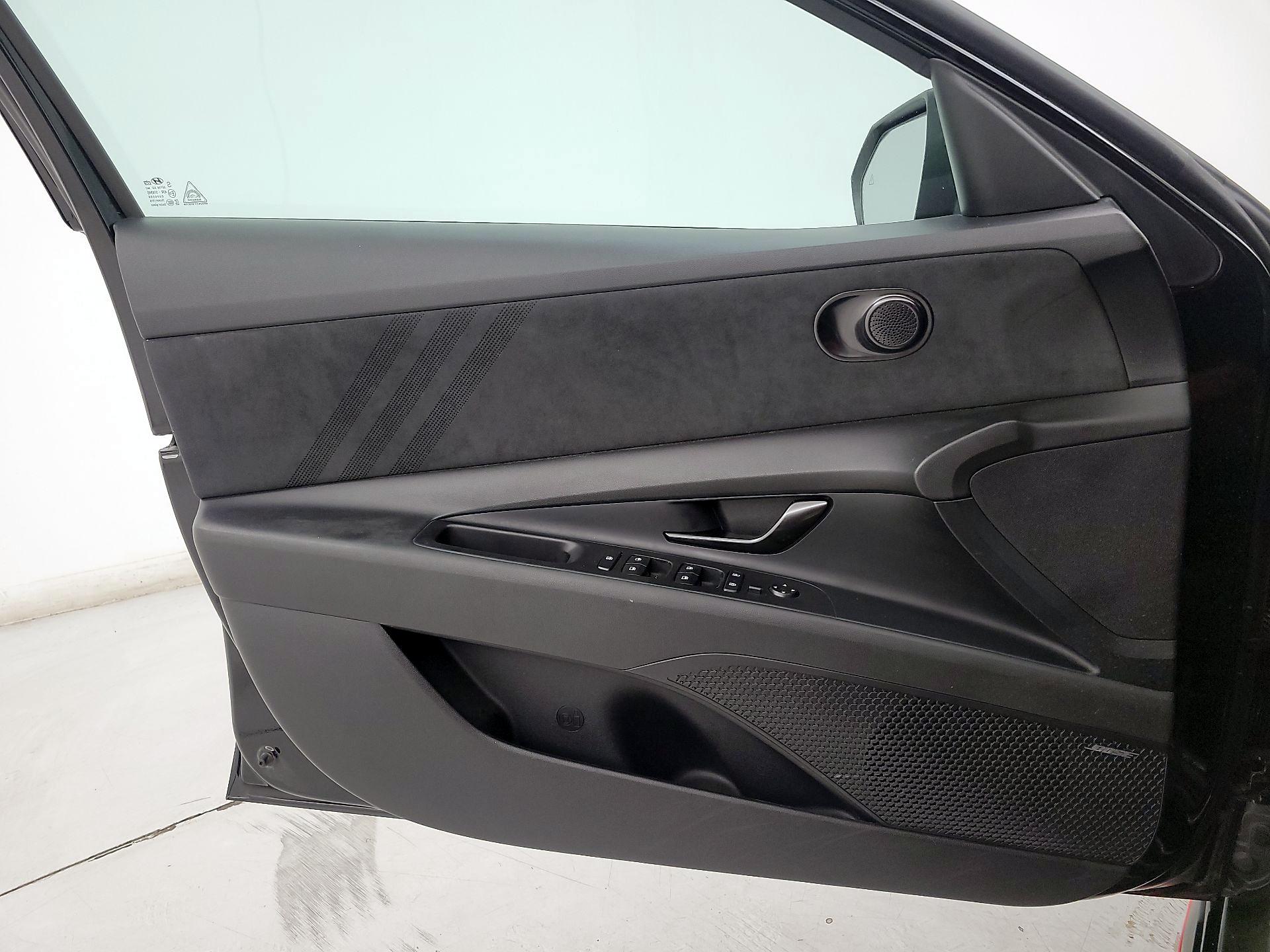 Thumbnail: 2023 Hyundai Elantra - 12