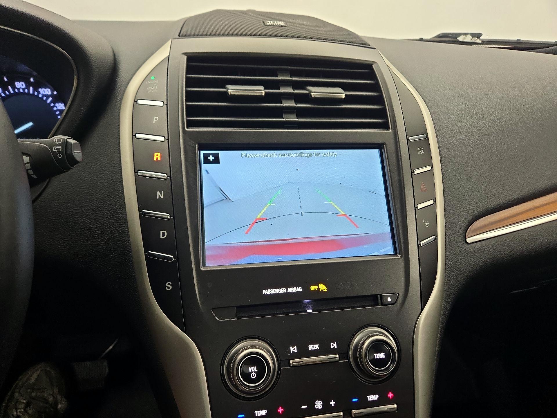 Thumbnail: 2019 Lincoln MKC - 15