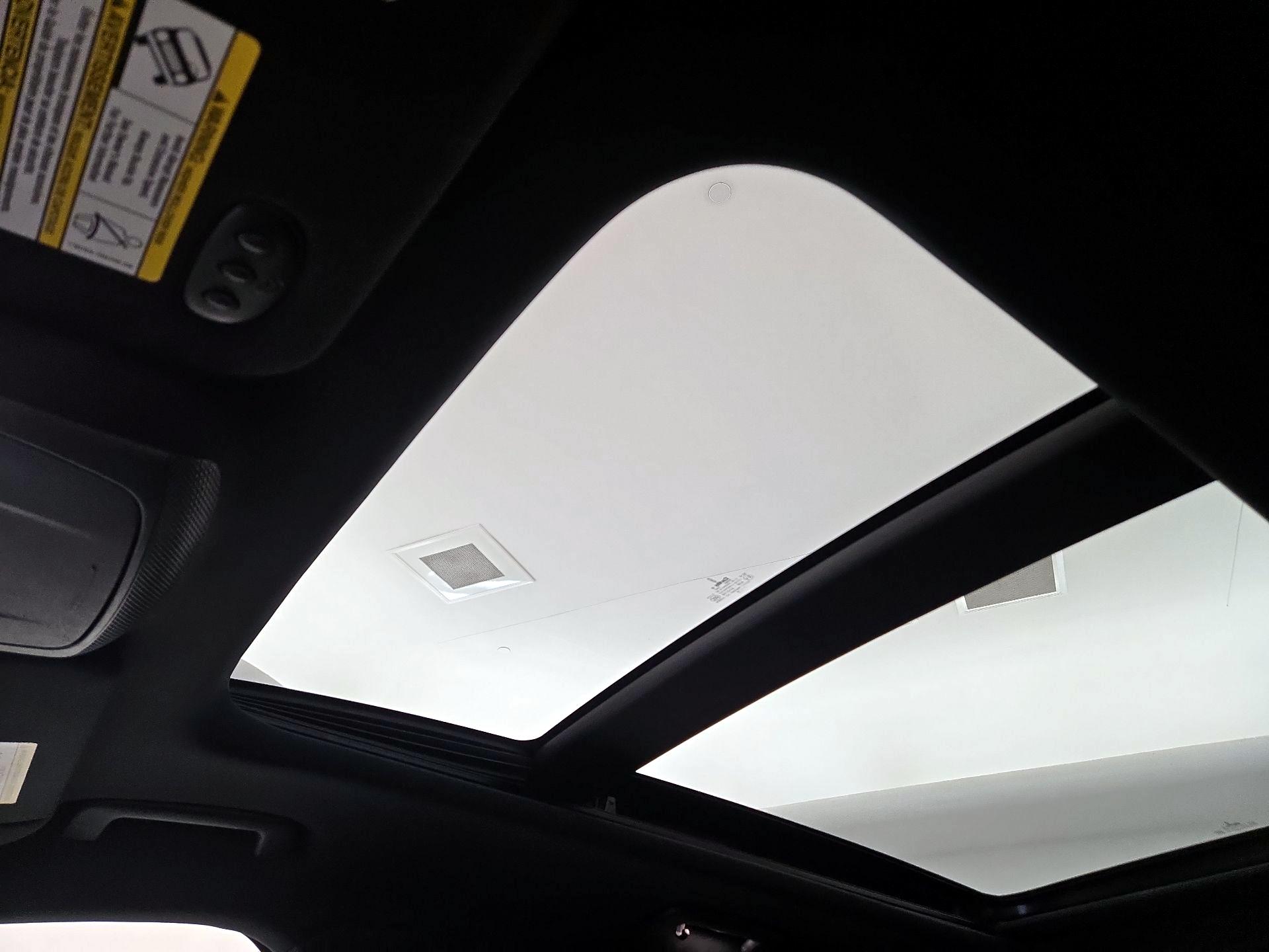Thumbnail: 2019 Lincoln MKC - 20