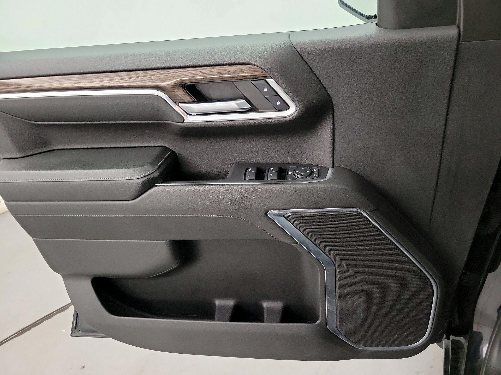 Thumbnail: 2024 Chevrolet Silverado 1500 - 10