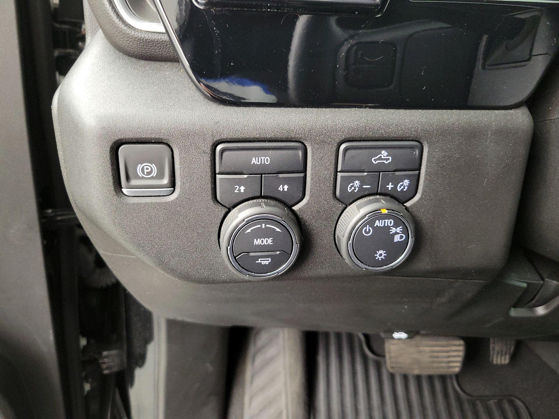 Thumbnail: 2024 Chevrolet Silverado 1500 - 11