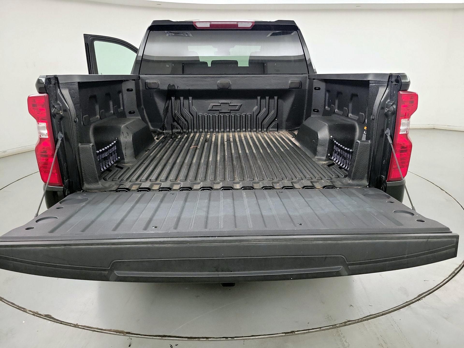 Thumbnail: 2024 Chevrolet Silverado 1500 - 18