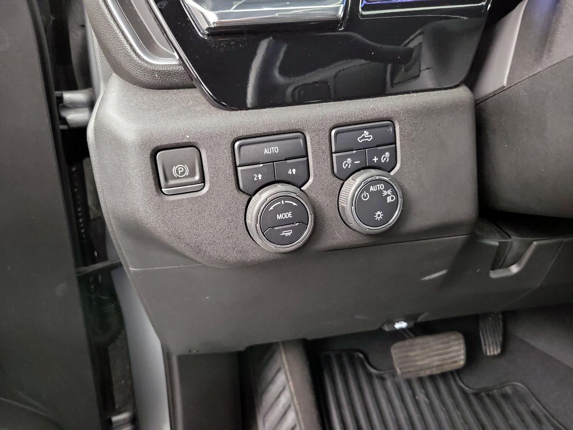 Thumbnail: 2023 Chevrolet Silverado 1500 - 13