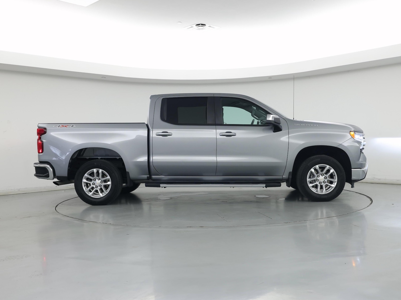 2023 Chevrolet Silverado 1500 LT - Photo 8