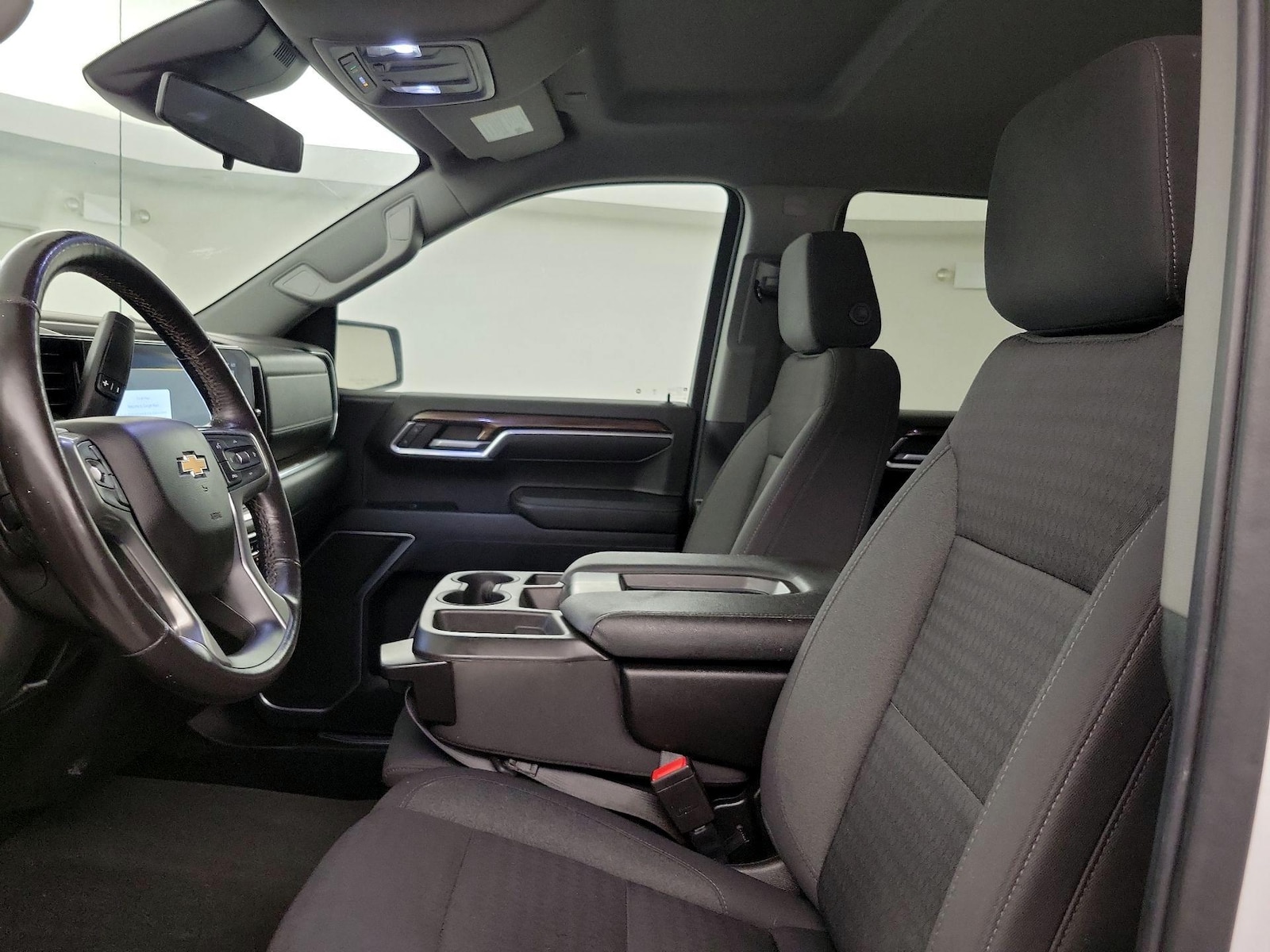 2022 Chevrolet Silverado 1500 LT - Photo 10