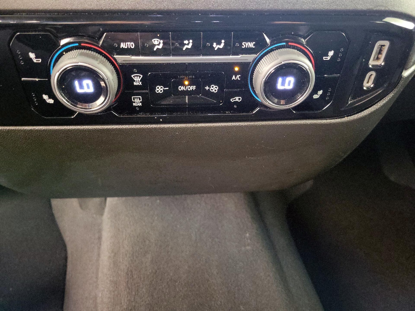 2022 Chevrolet Silverado 1500 LT - Photo 16
