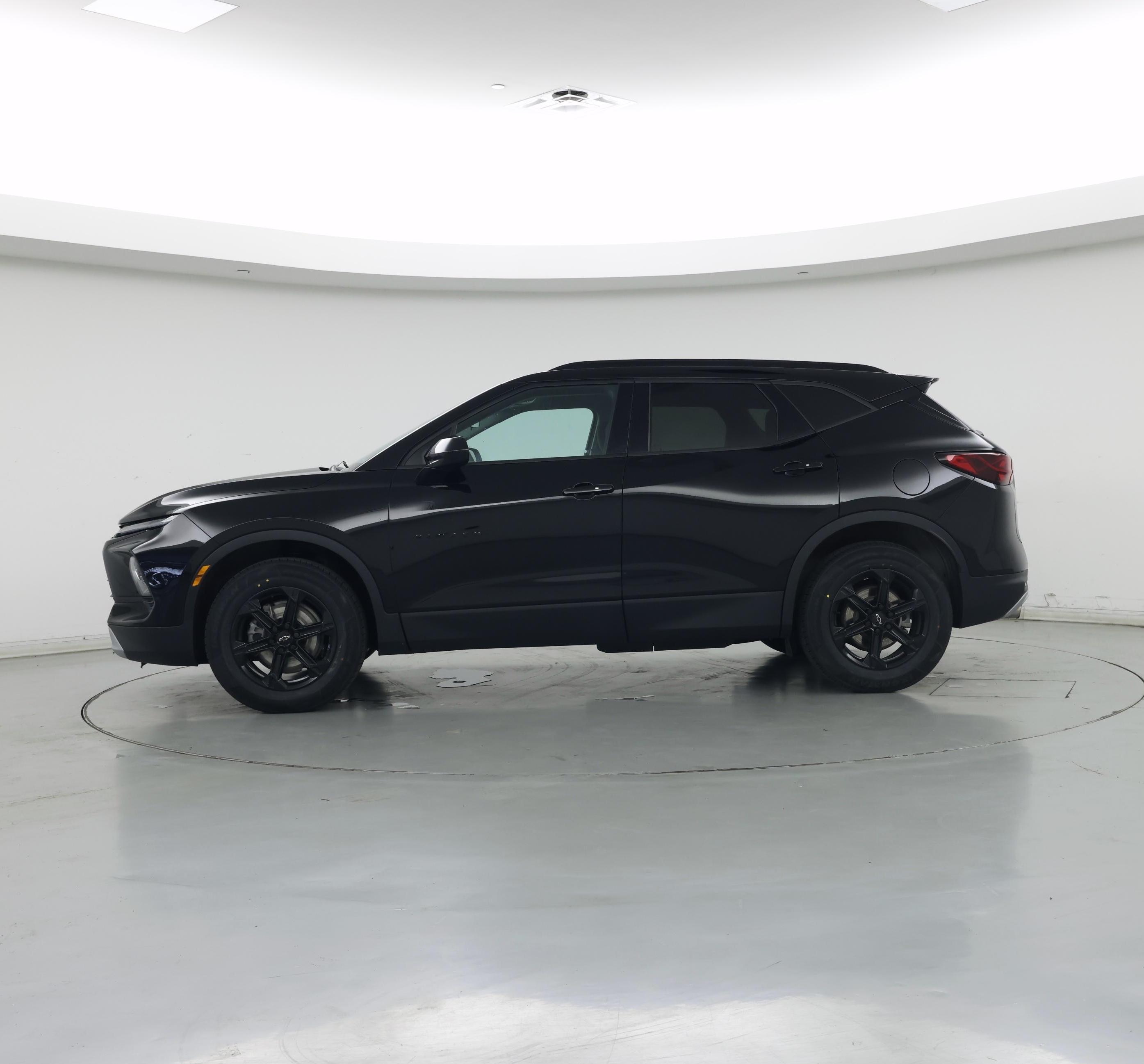 Thumbnail: 2023 Chevrolet Blazer - 3