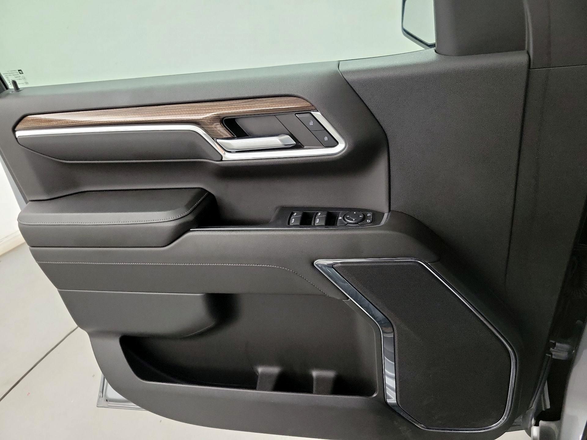 Thumbnail: 2024 Chevrolet Silverado 1500 - 10