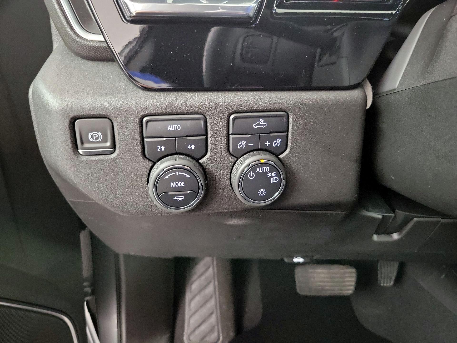 Thumbnail: 2024 Chevrolet Silverado 1500 - 11