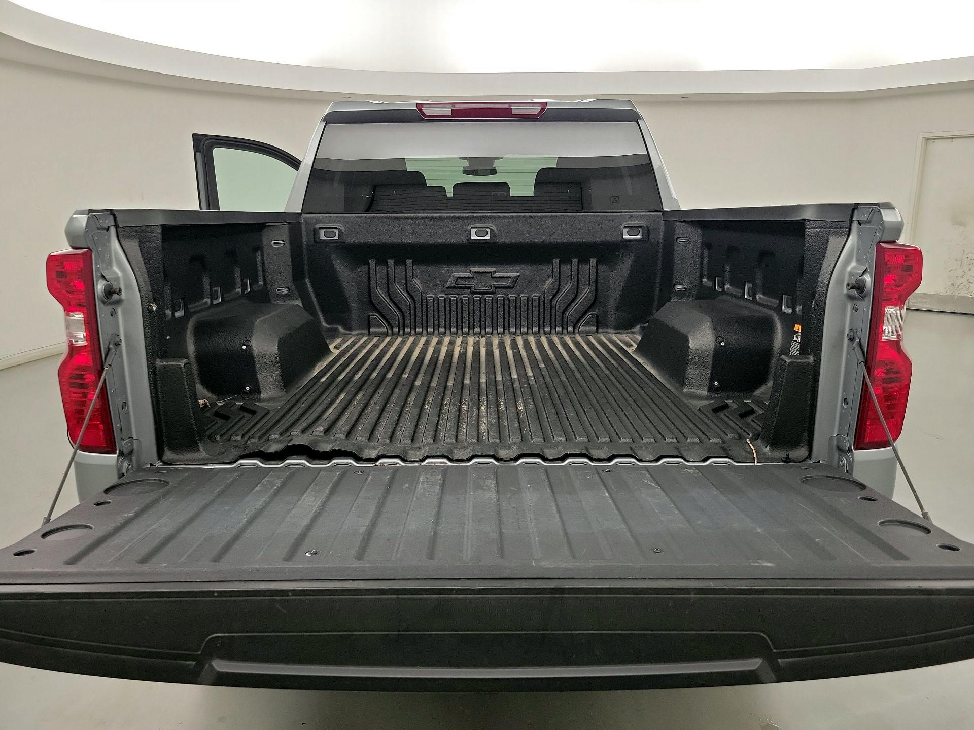Thumbnail: 2024 Chevrolet Silverado 1500 - 18
