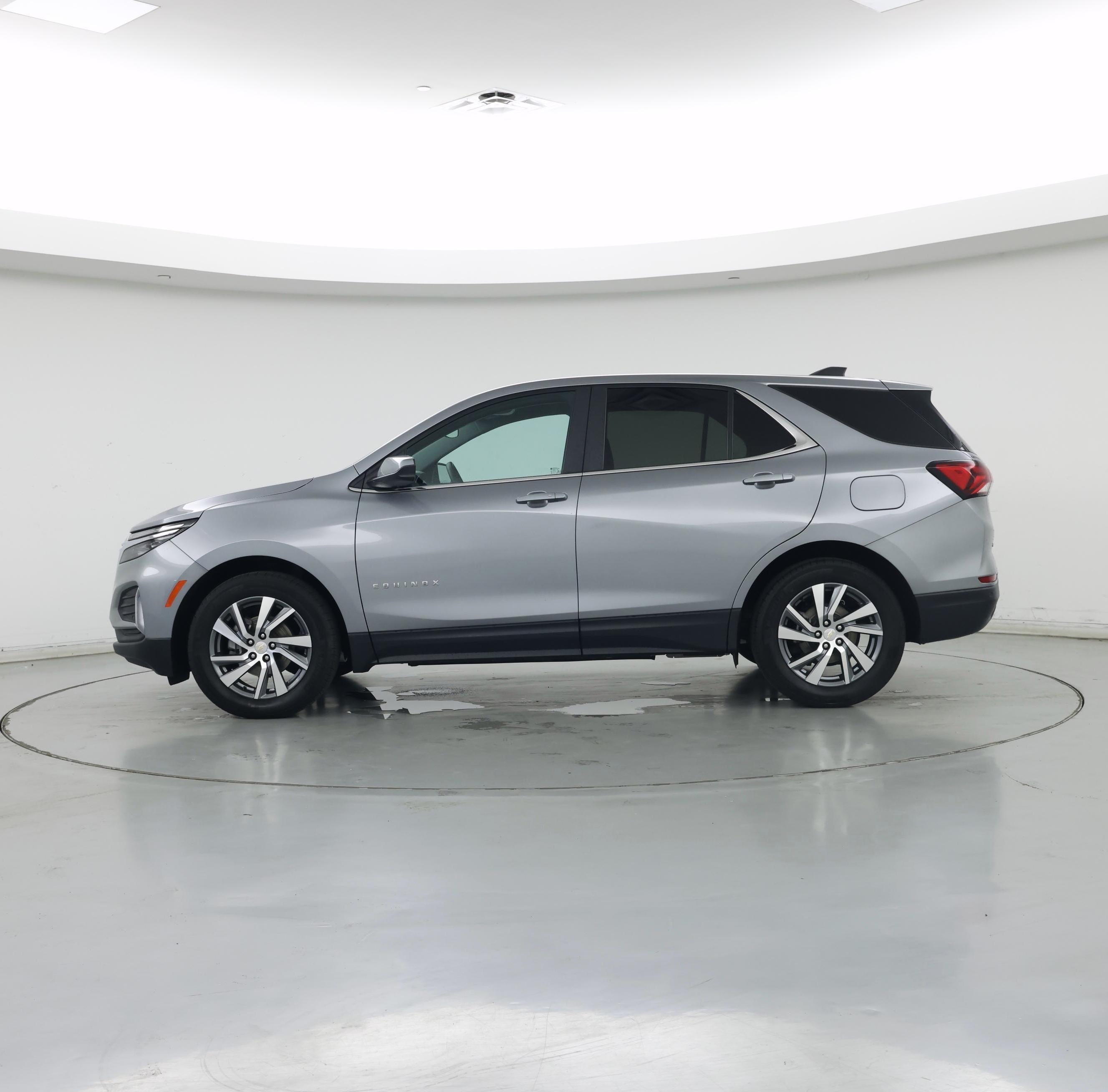 Thumbnail: 2024 Chevrolet Equinox - 3