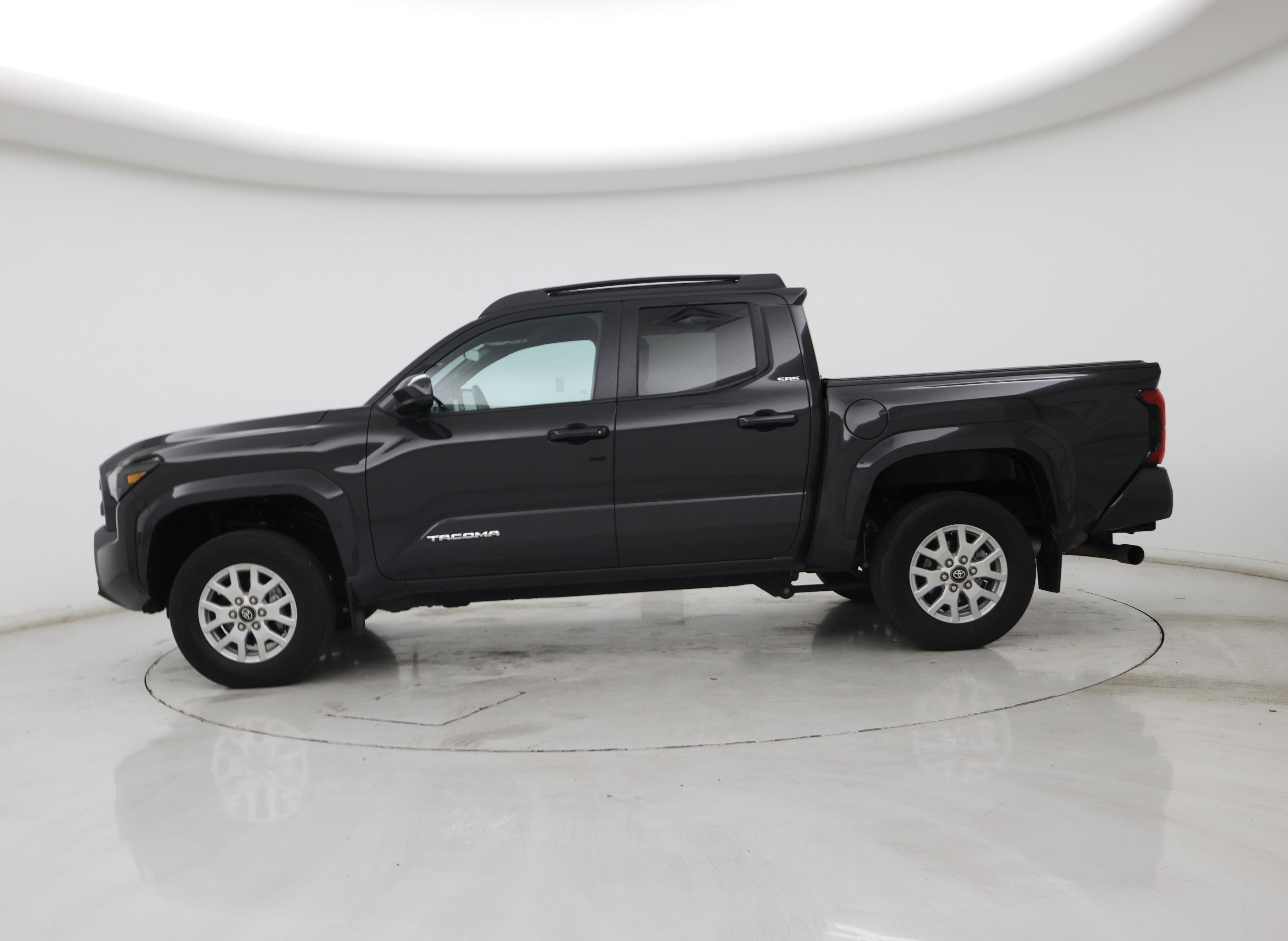 Thumbnail: 2024 Toyota Tacoma - 3