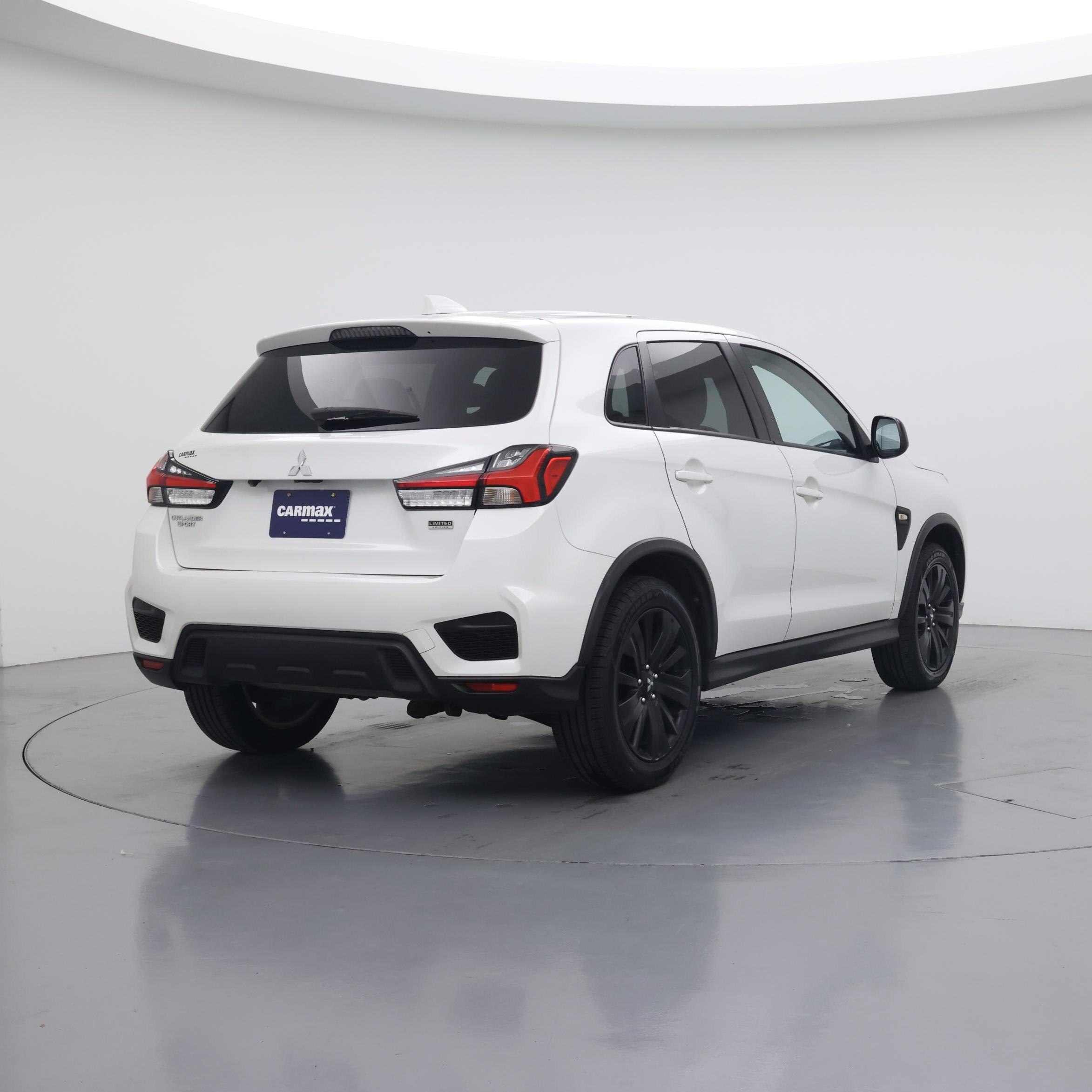 Thumbnail: 2021 Mitsubishi Outlander Sport - 8