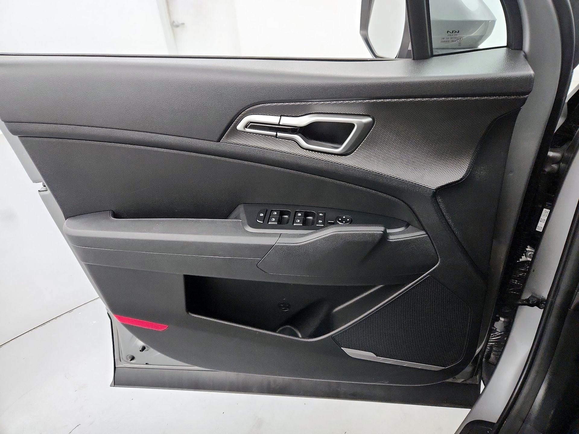 Thumbnail: 2024 Kia Sportage - 12