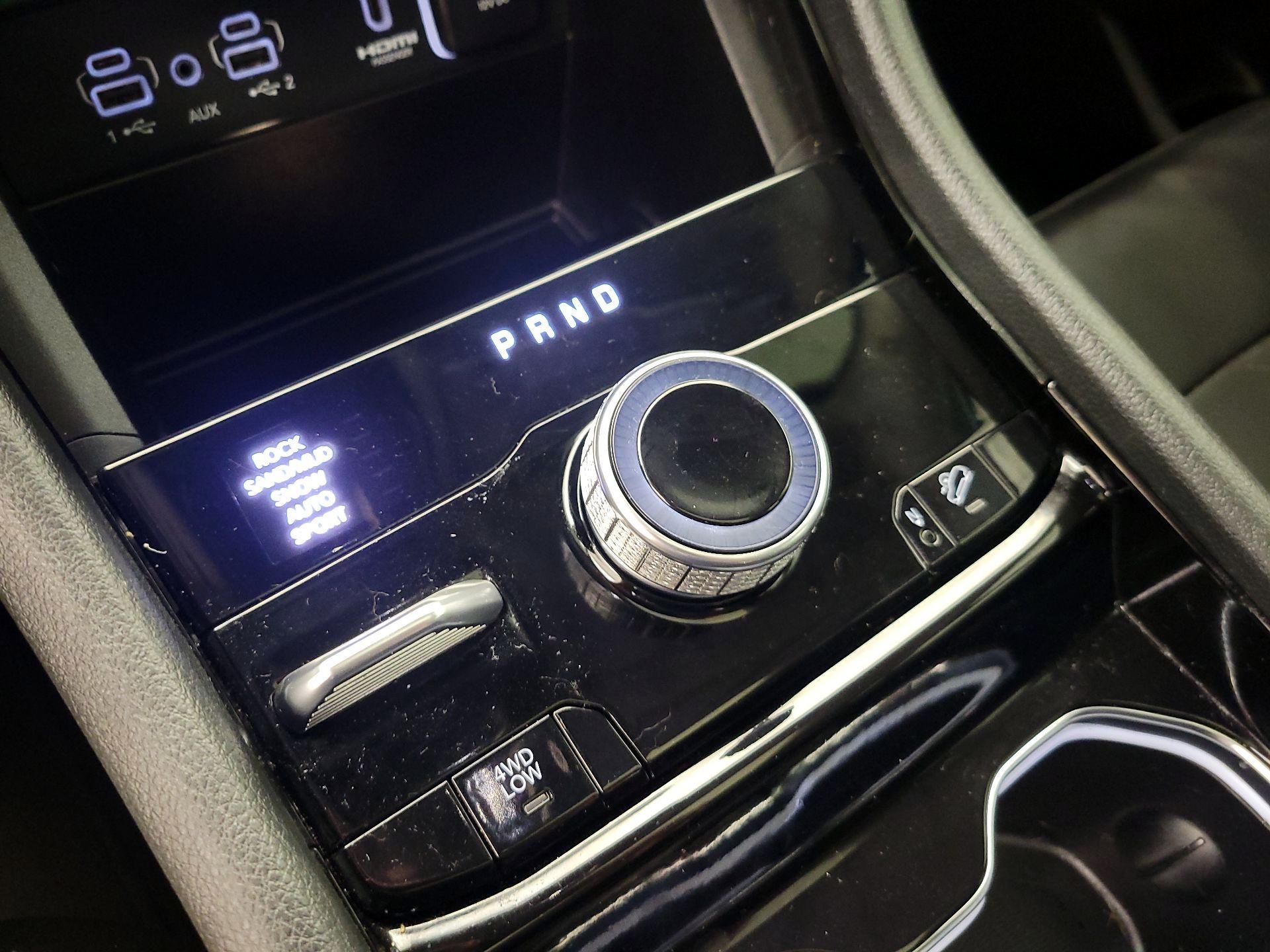 Thumbnail: 2023 Jeep Grand Cherokee - 18