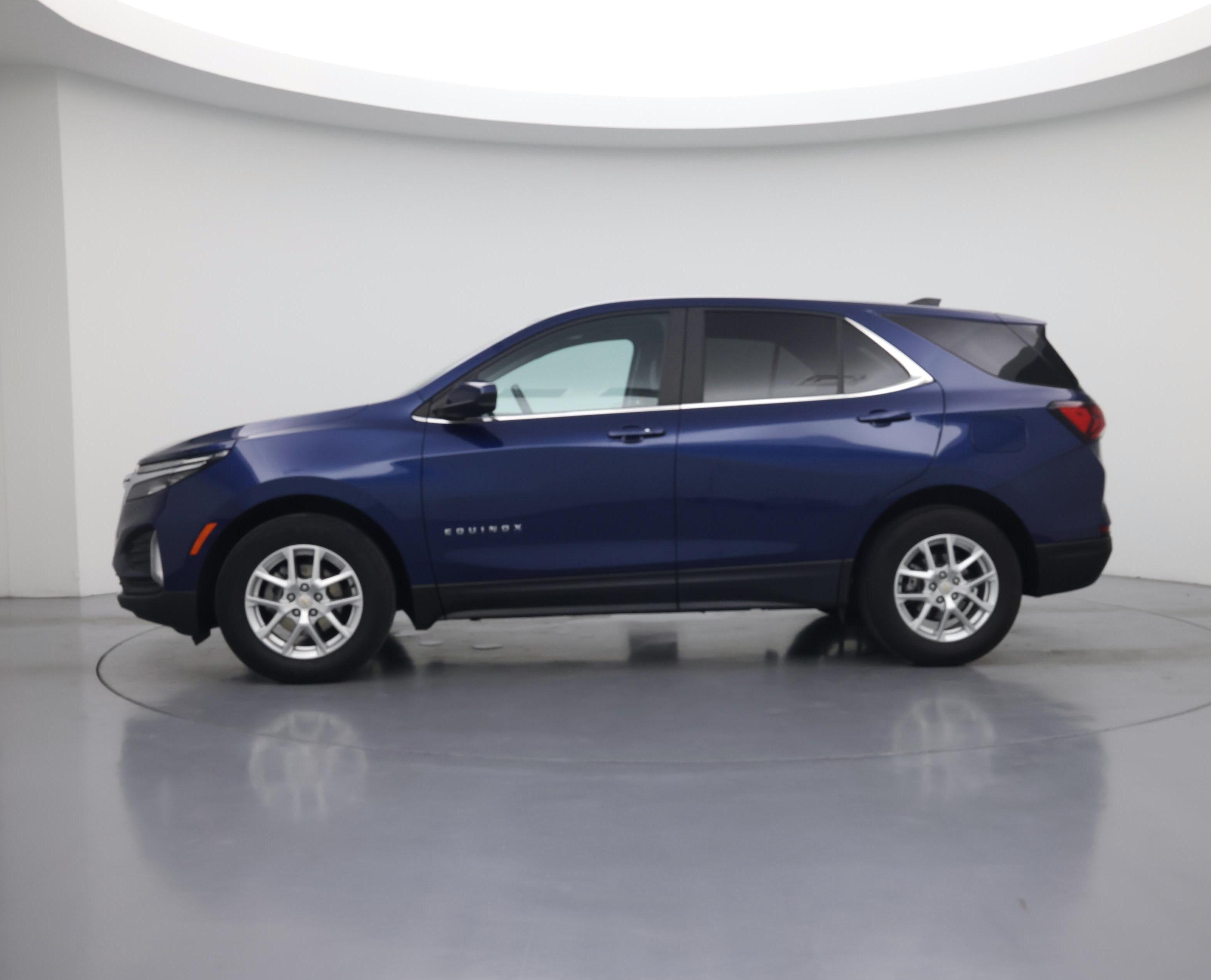 Thumbnail: 2022 Chevrolet Equinox - 3