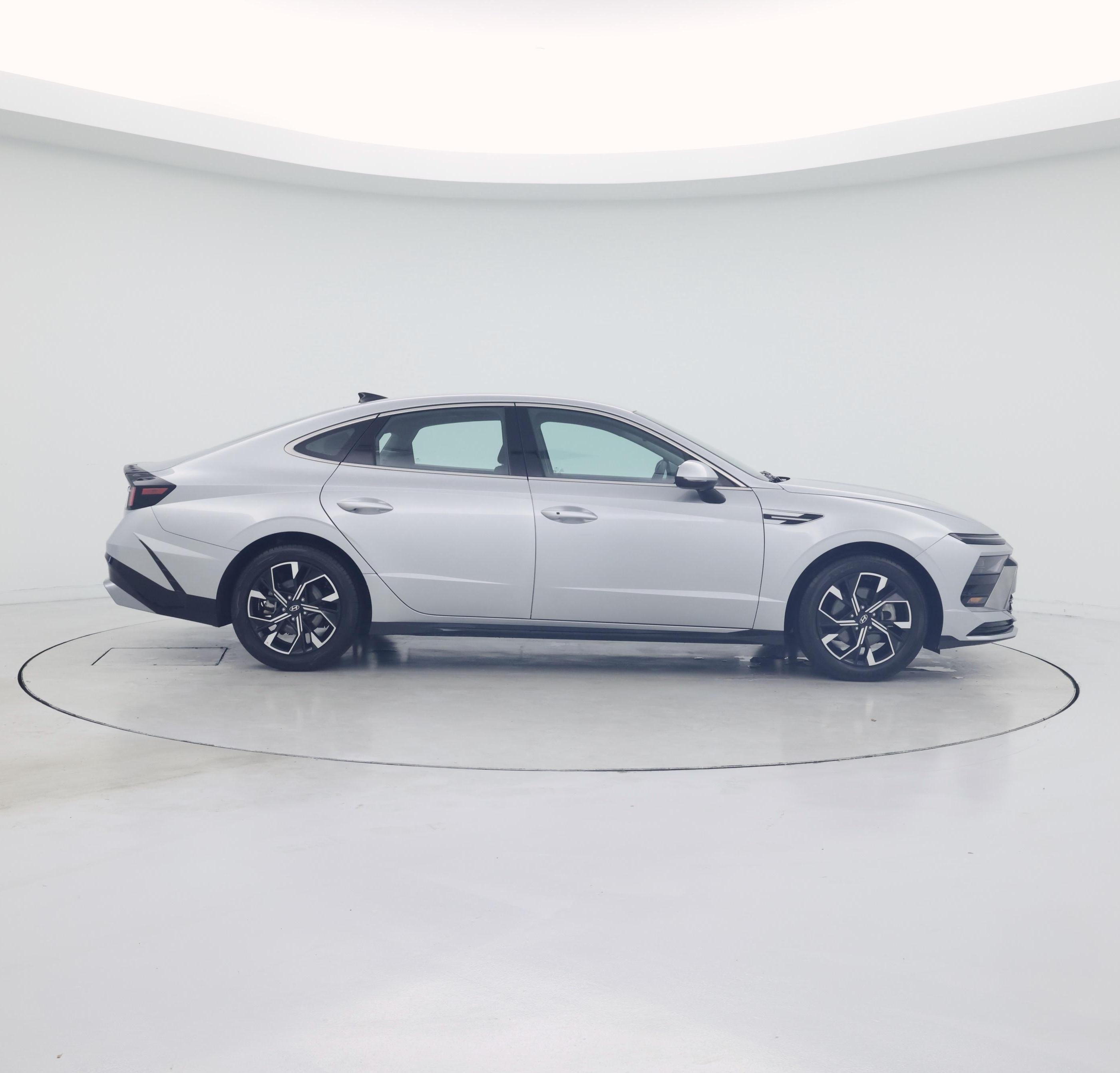 Thumbnail: 2024 Hyundai Sonata - 7