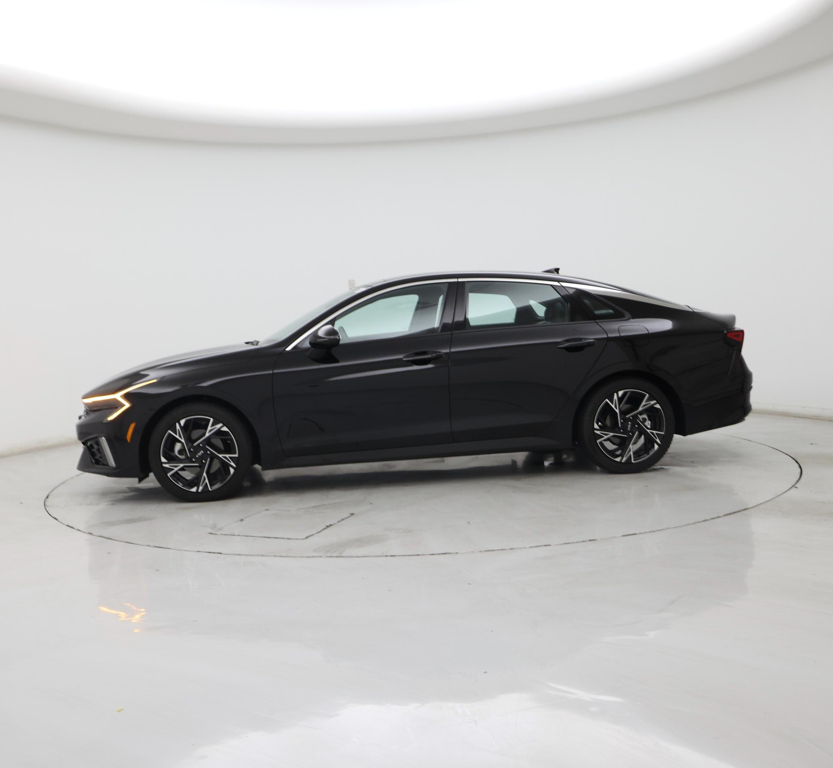 Thumbnail: 2025 Kia K5 - 3