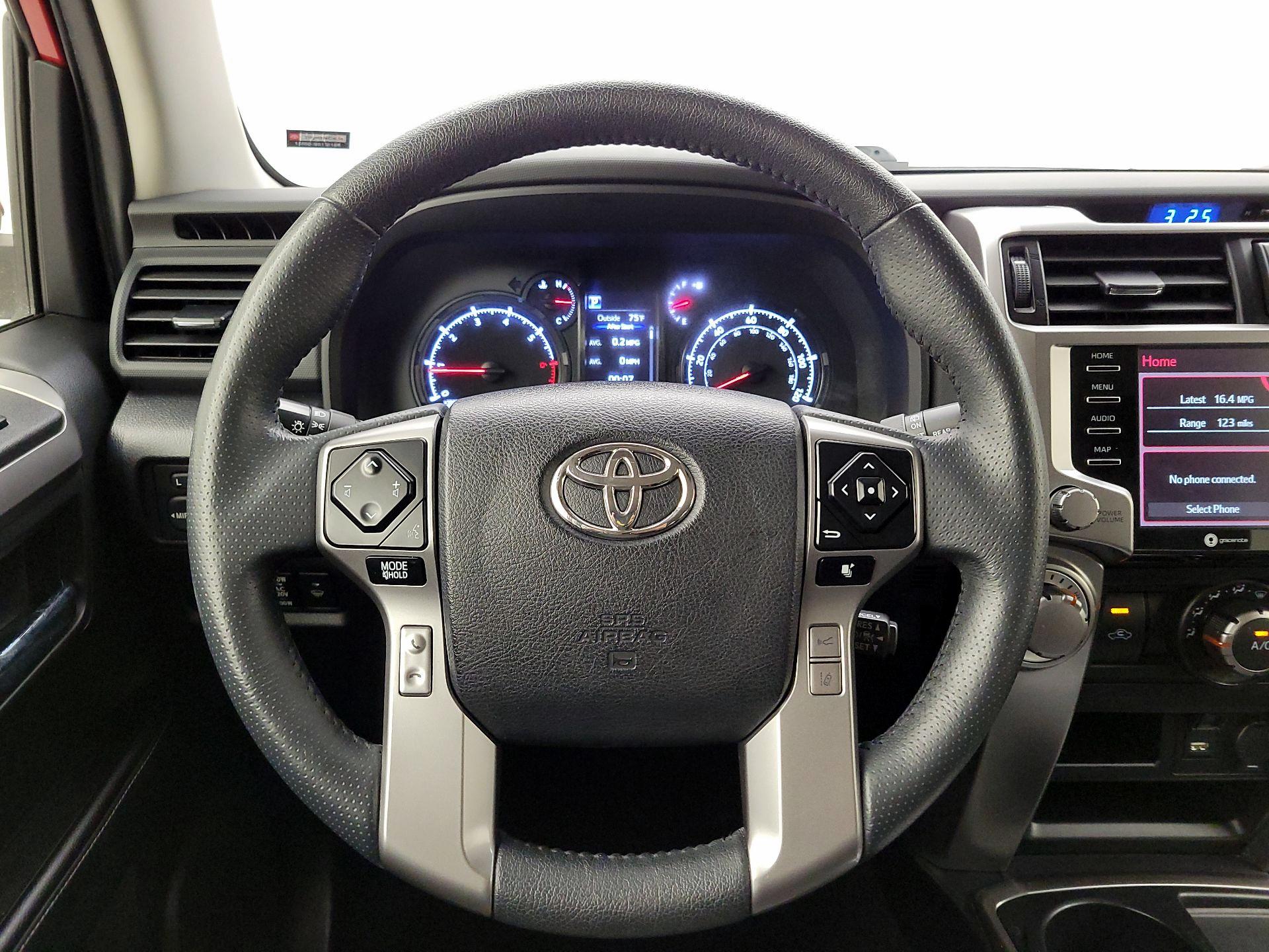 Thumbnail: 2023 Toyota 4Runner - 10
