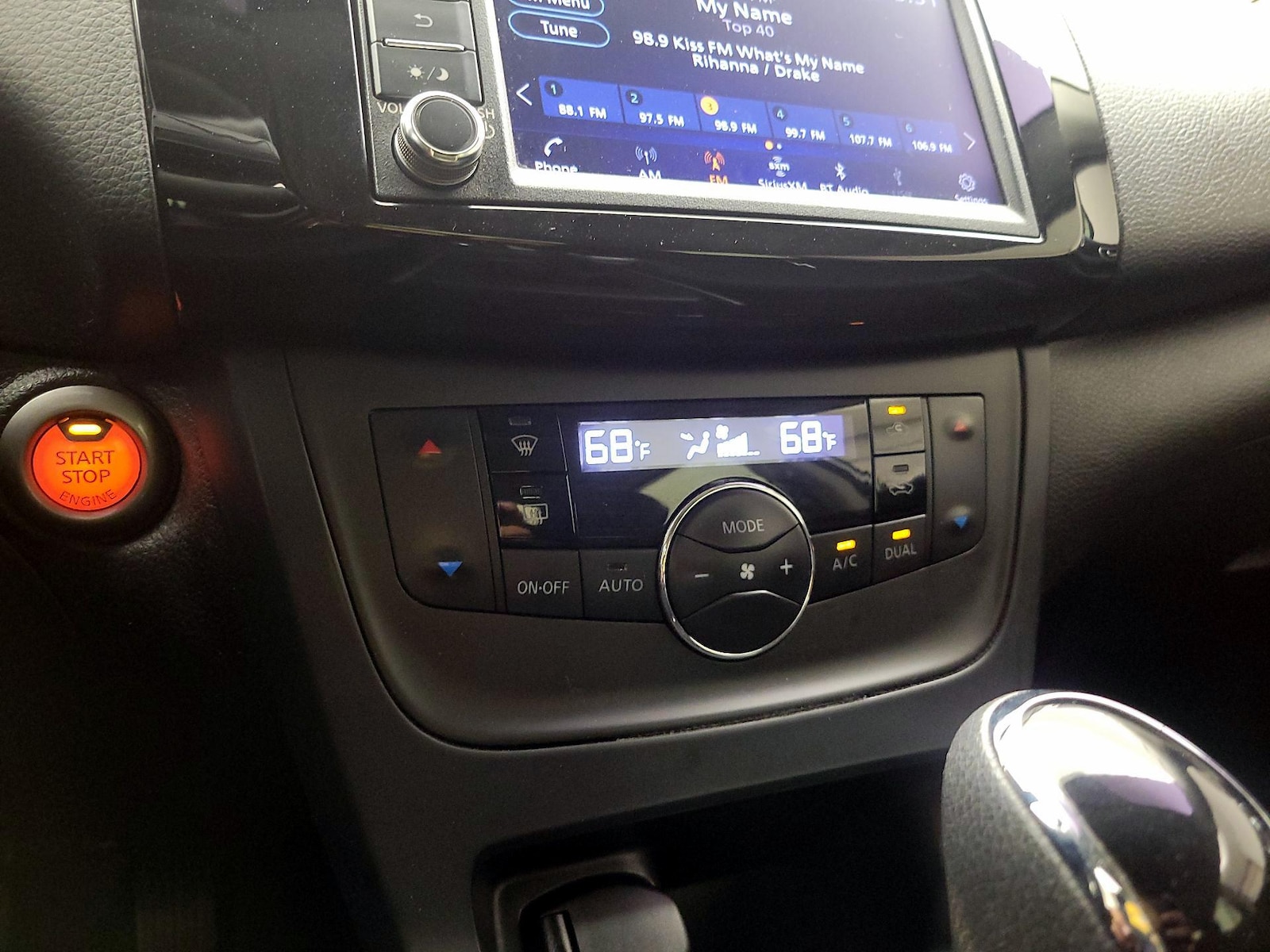 2019 Nissan Sentra SV - Photo 17