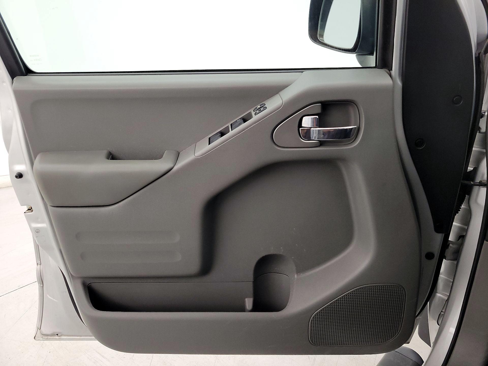 Thumbnail: 2016 Nissan Frontier - 12
