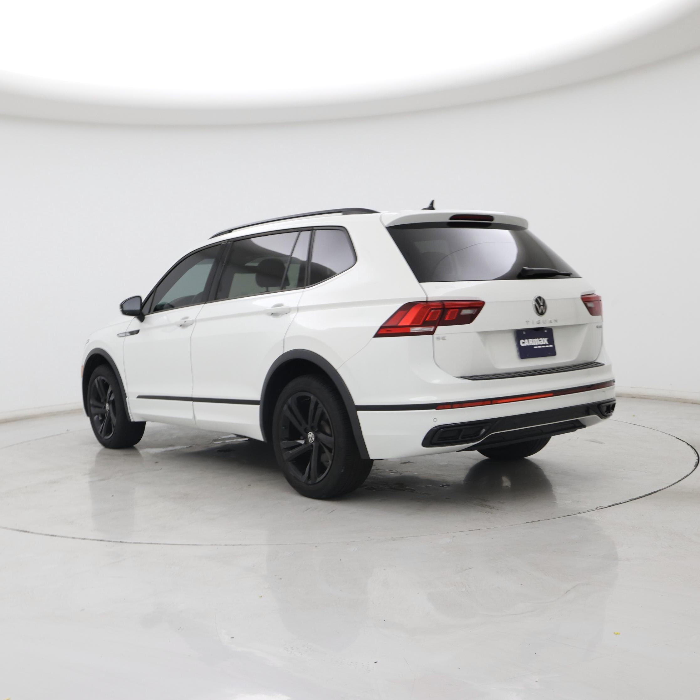 Thumbnail: 2024 Volkswagen Tiguan - 2
