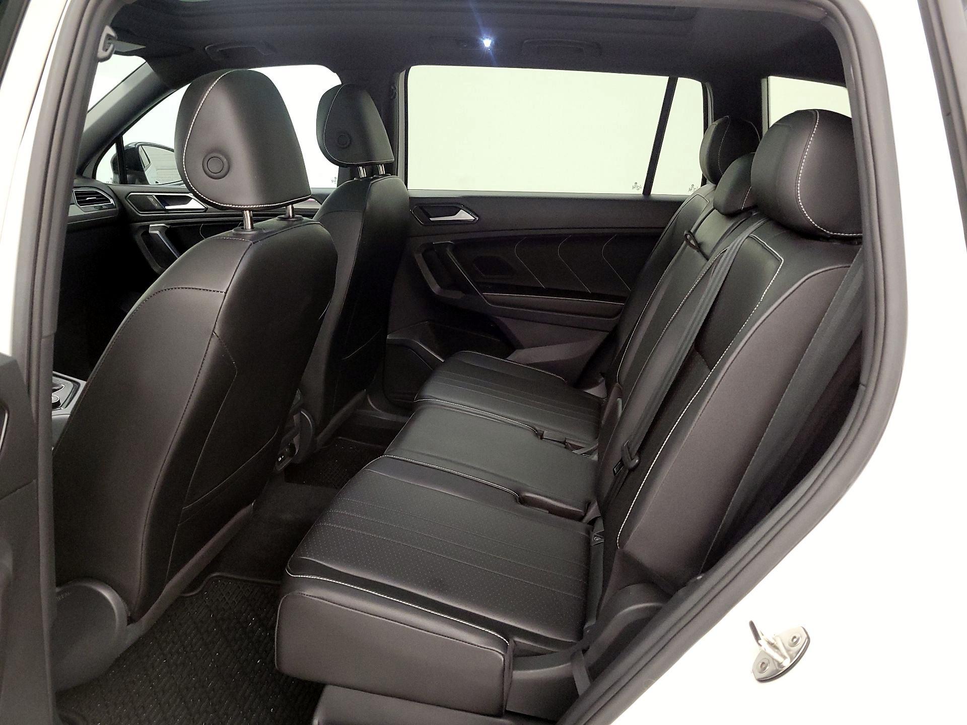 Thumbnail: 2024 Volkswagen Tiguan - 19
