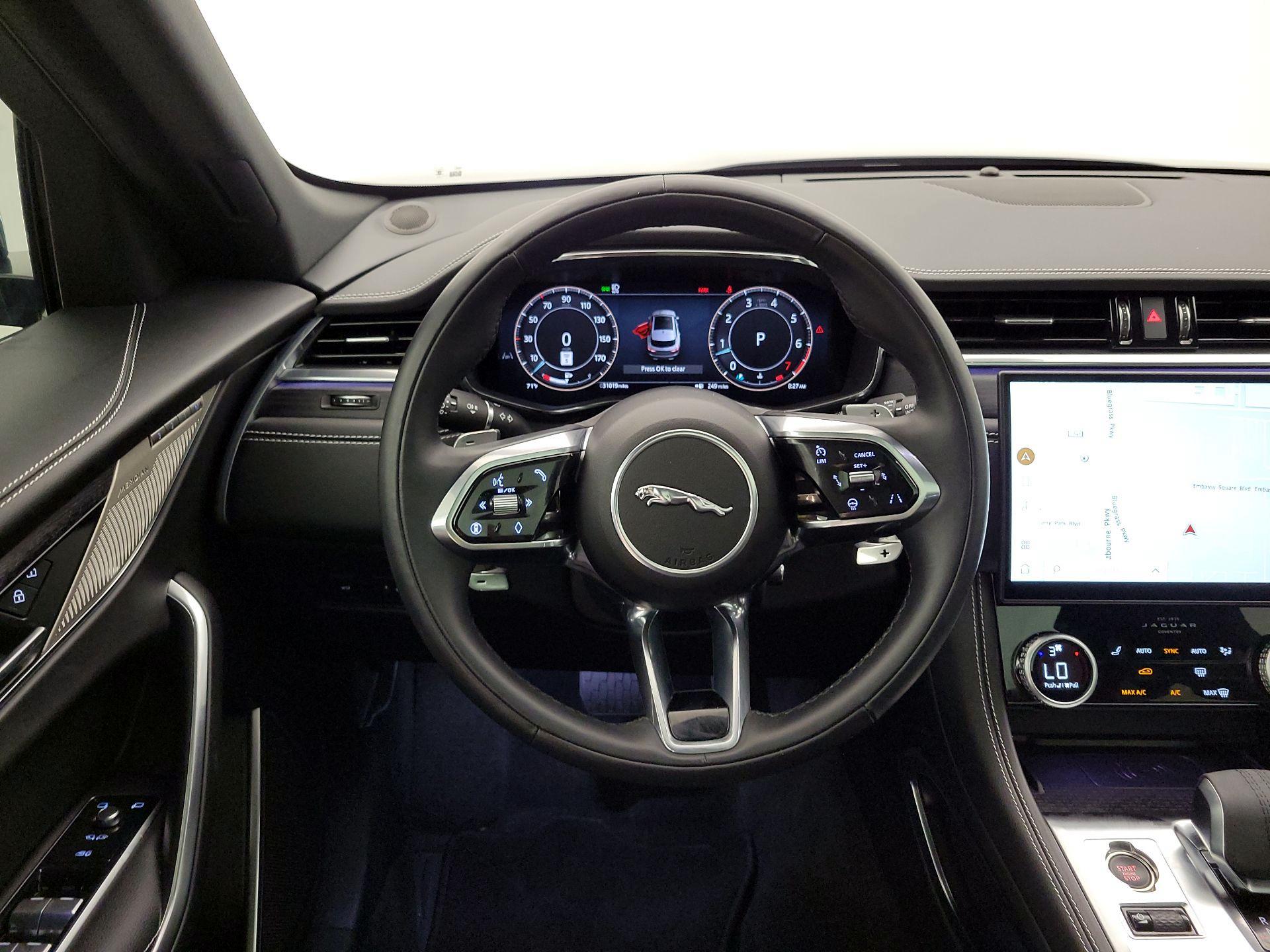 Thumbnail: 2025 Jaguar F-Pace - 10