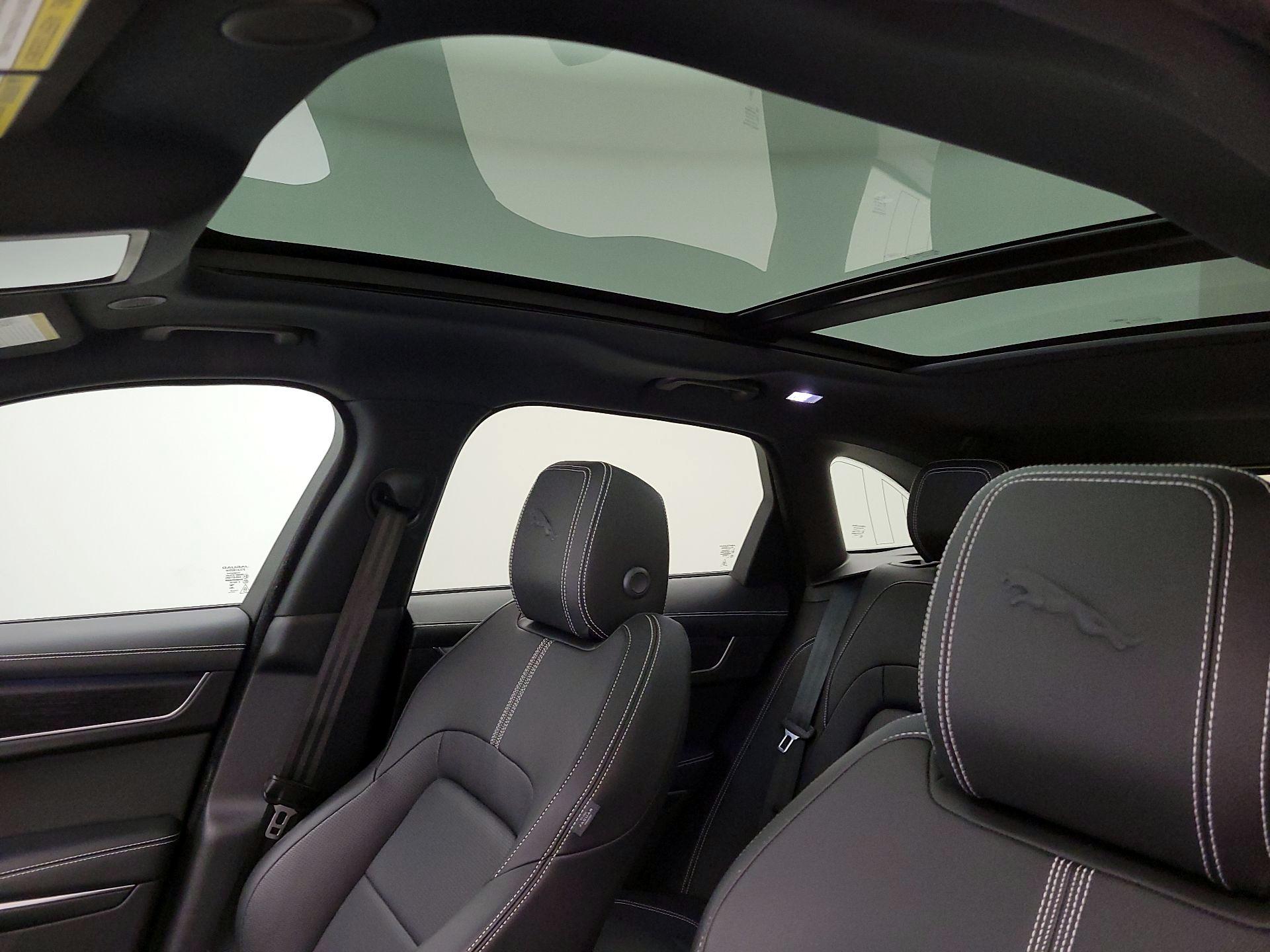 Thumbnail: 2025 Jaguar F-Pace - 19